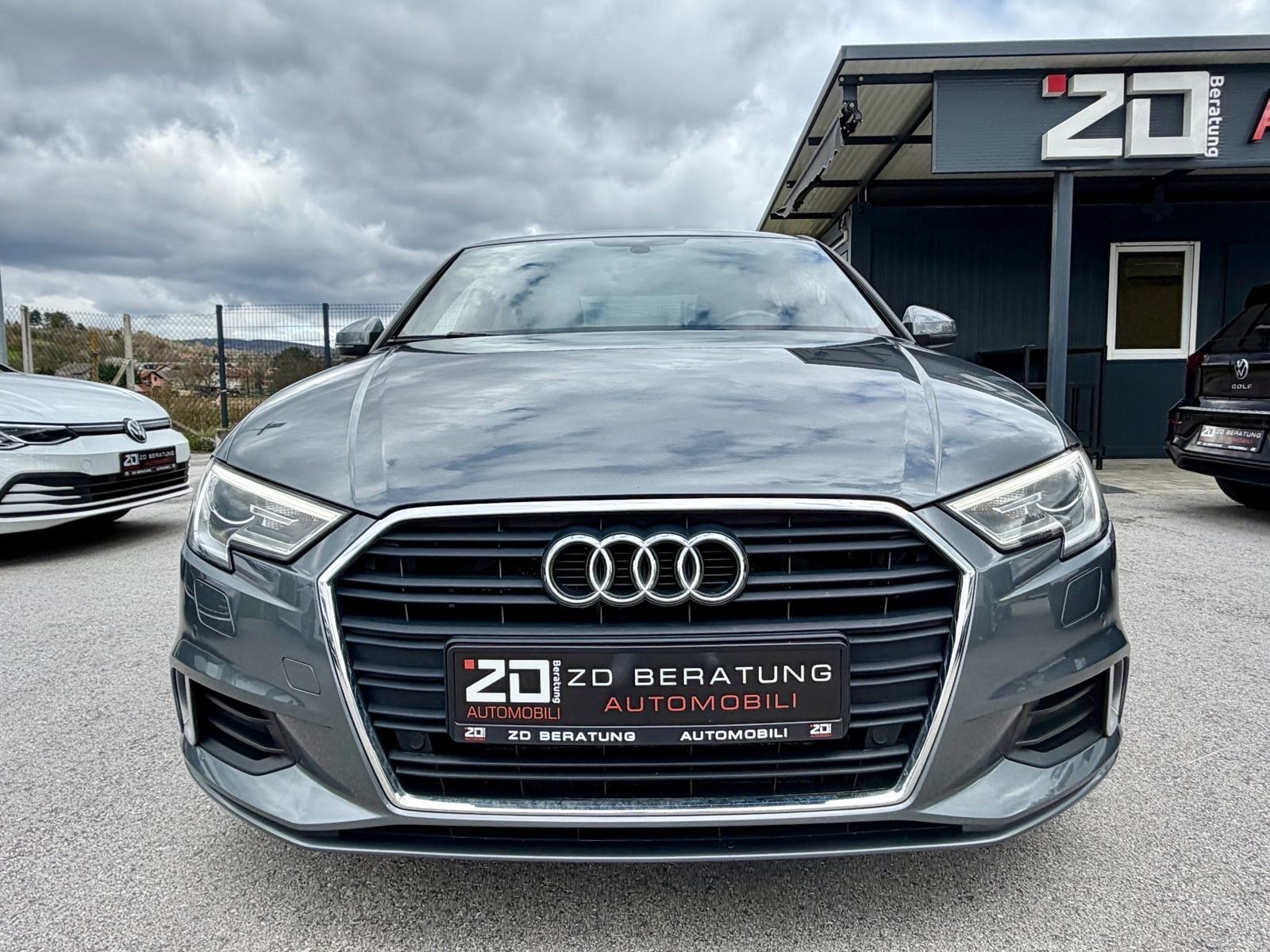 Audi A3 Limousine 35 TDI Automatik S-Line BiXenon LED Navi R18 Servisn, fotografija 3