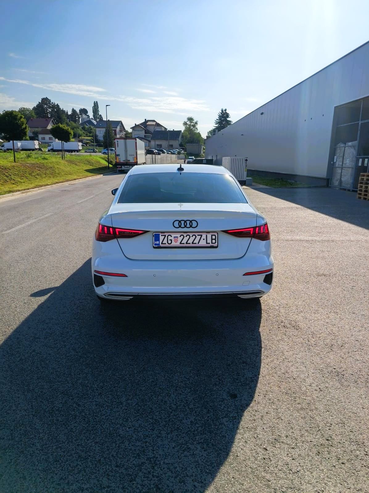 Audi A3 limuzina, 150ks, 2.0 TDI, 2020g. reg 04/27, full LED,virtual, fotografija 6