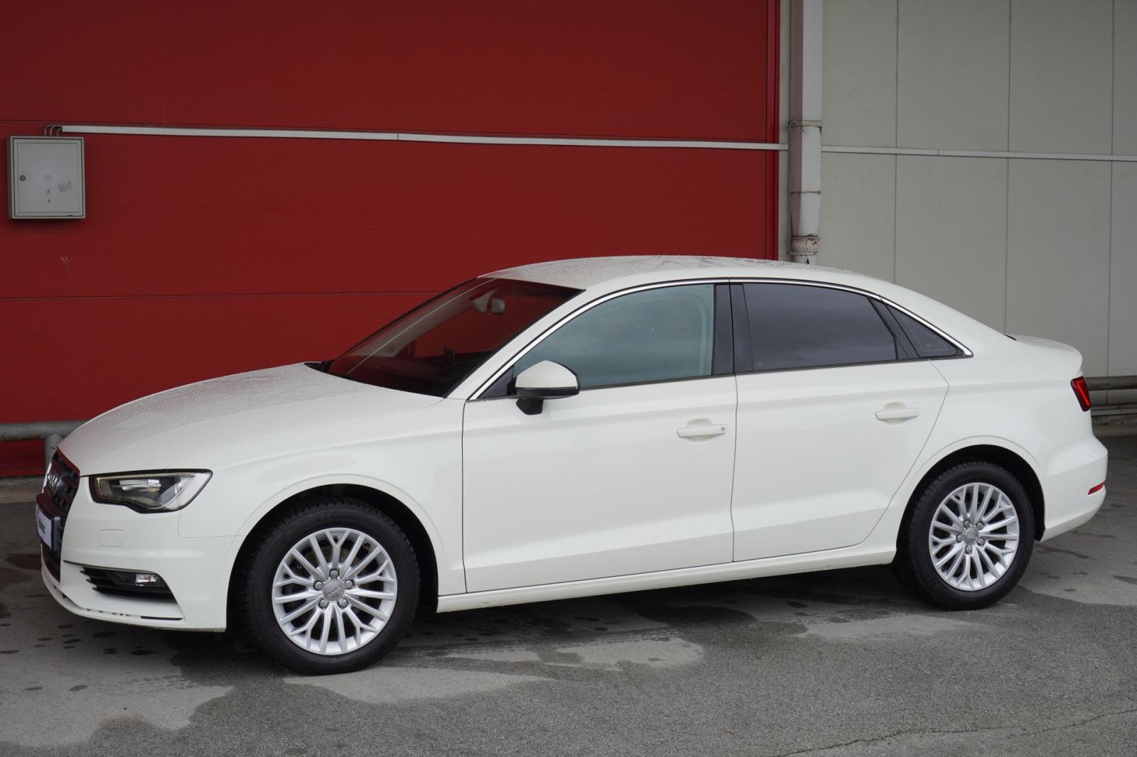 Audi A3 limuzina S-tronic, fotografija 2