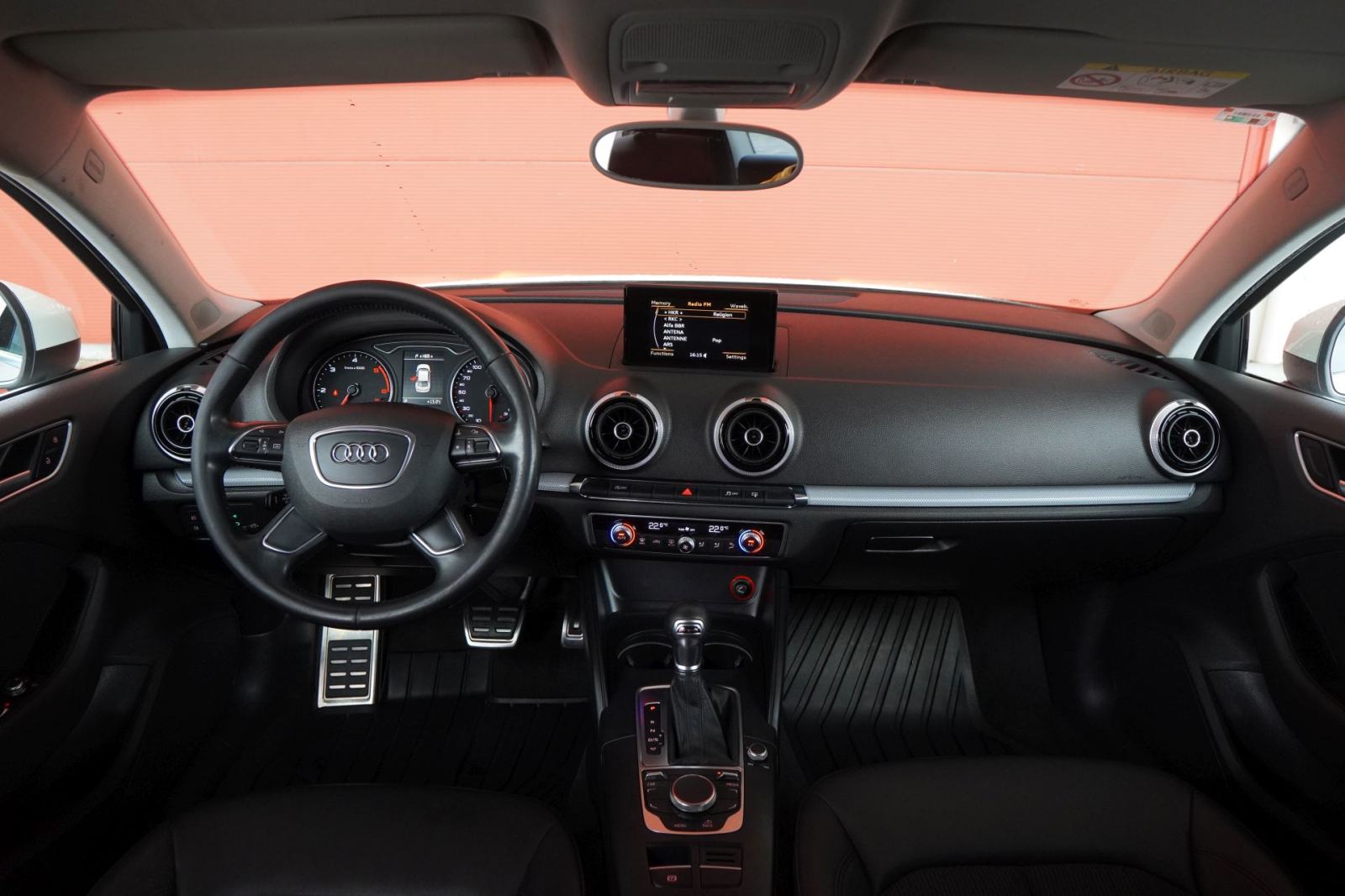 Audi A3 limuzina S-tronic, fotografija 13