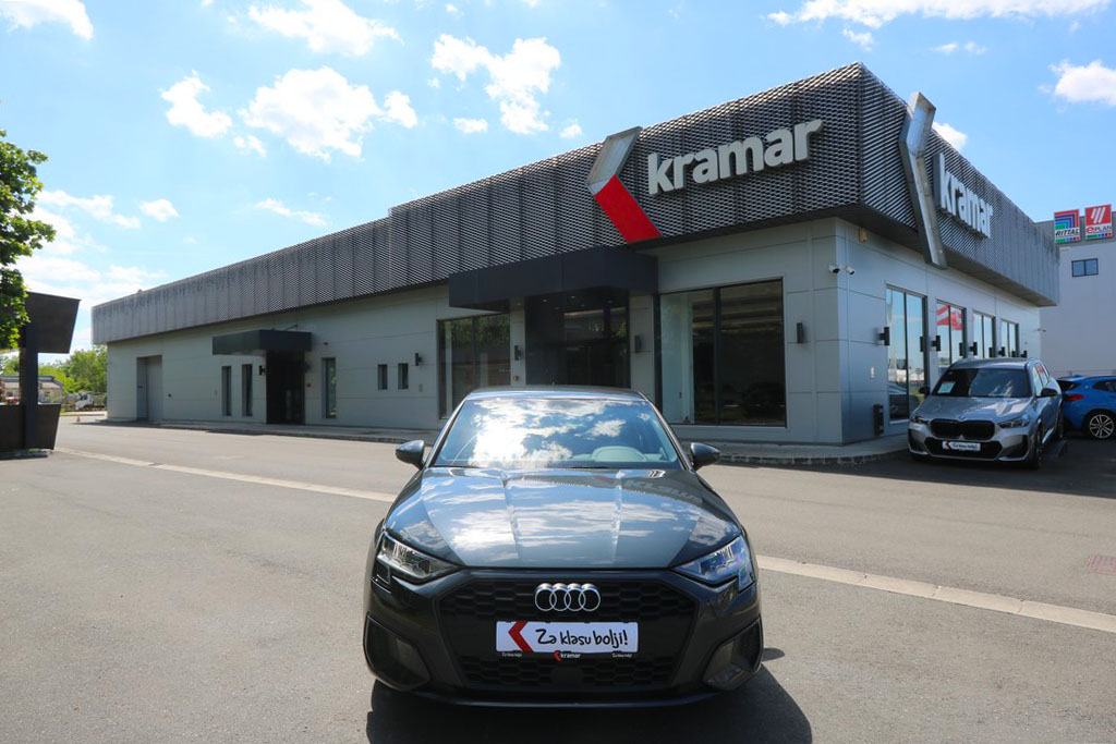 Audi A3 SB 30 TSI Business Line Black Edition VIRTUAL -Novi model-, fotografija 4