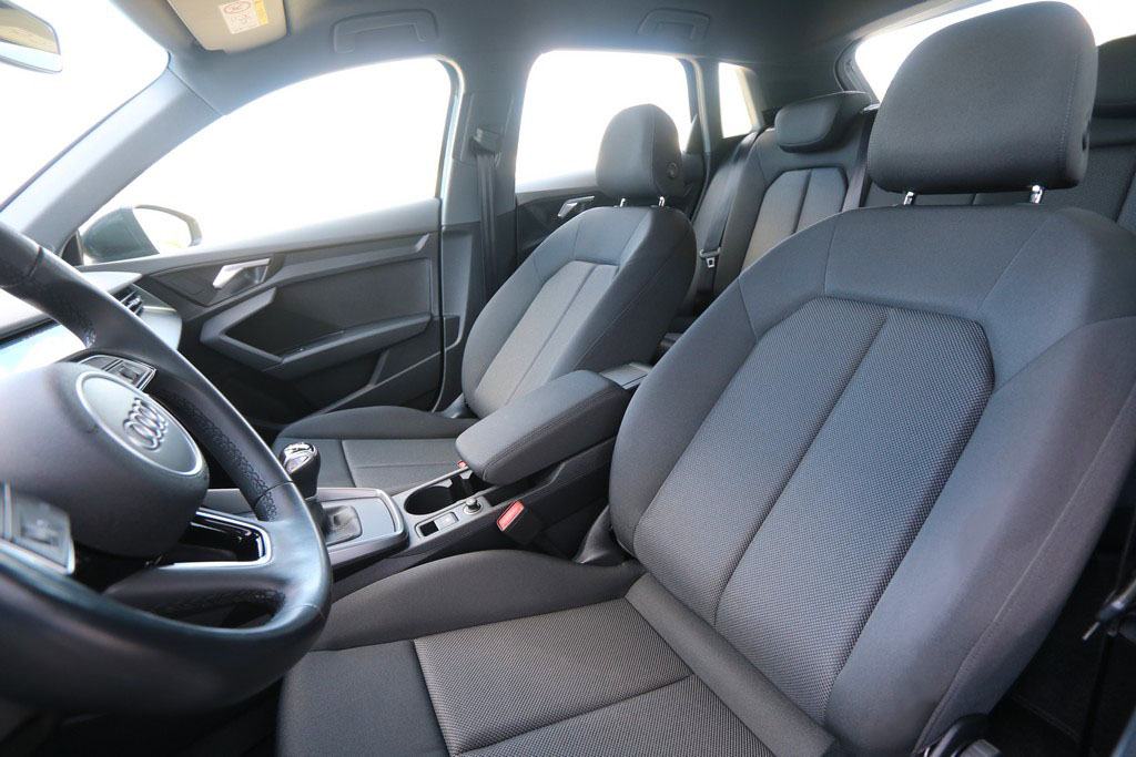 Audi A3 SB 30 TSI Business Line Black Edition VIRTUAL -Novi model-, fotografija 6