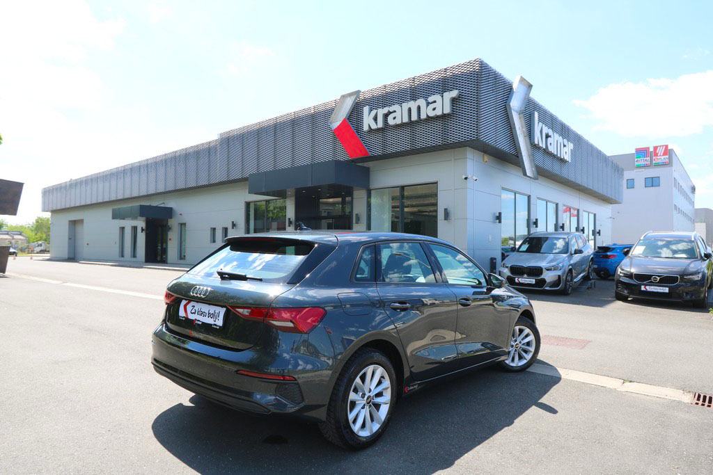 Audi A3 SB 30 TSI Business Line Black Edition VIRTUAL -Novi model-, fotografija 15