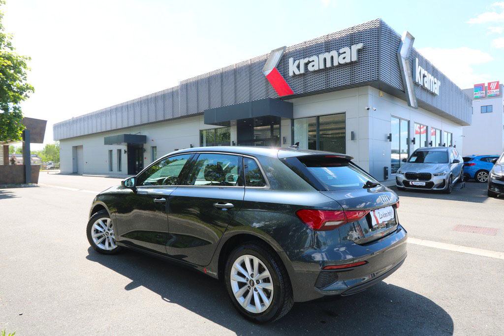 Audi A3 SB 30 TSI Business Line Black Edition VIRTUAL -Novi model-, fotografija 17