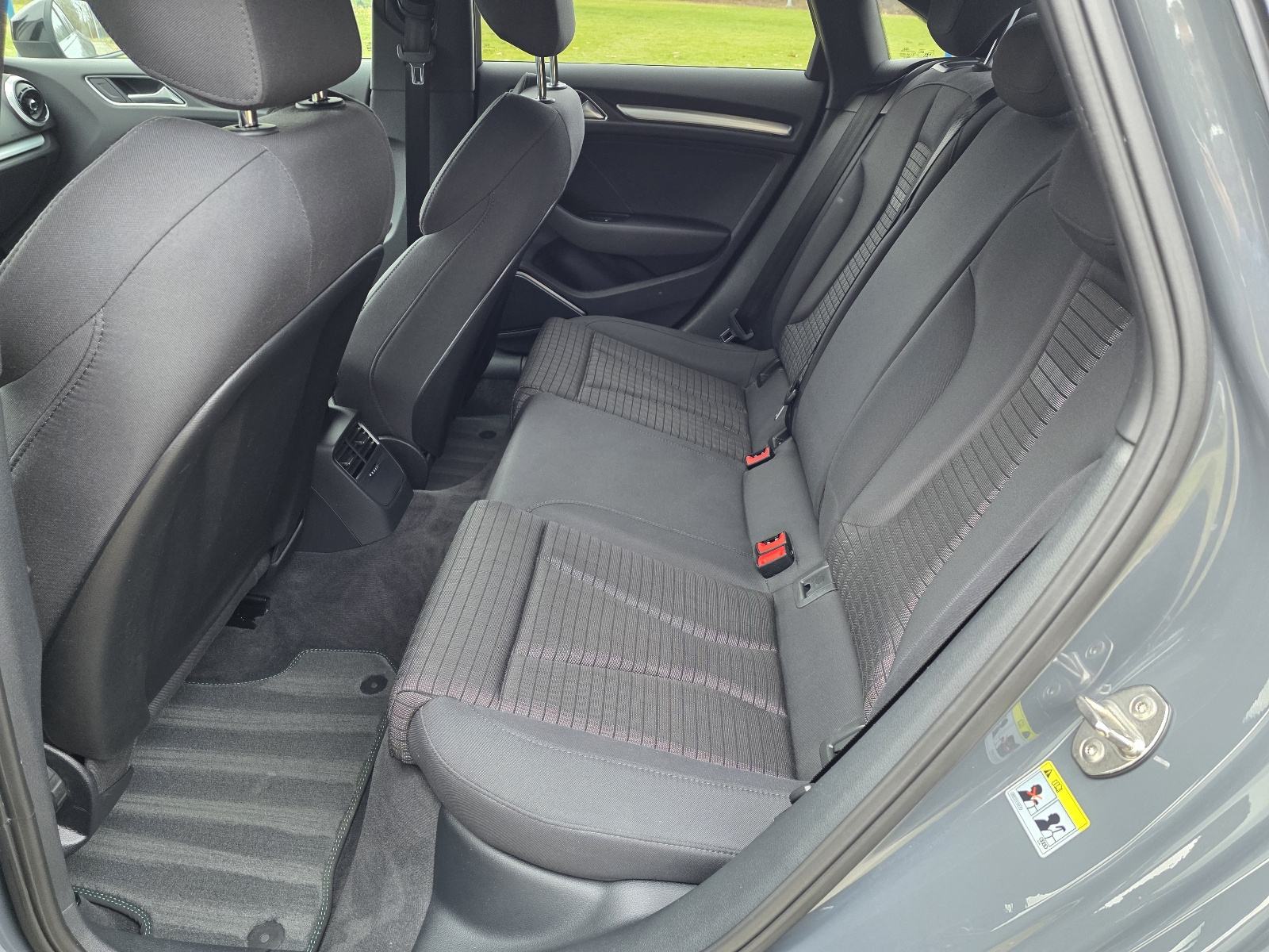 Audi A3 Sedan 2,0 TDI,led,navi,2xpdc, fotografija 14