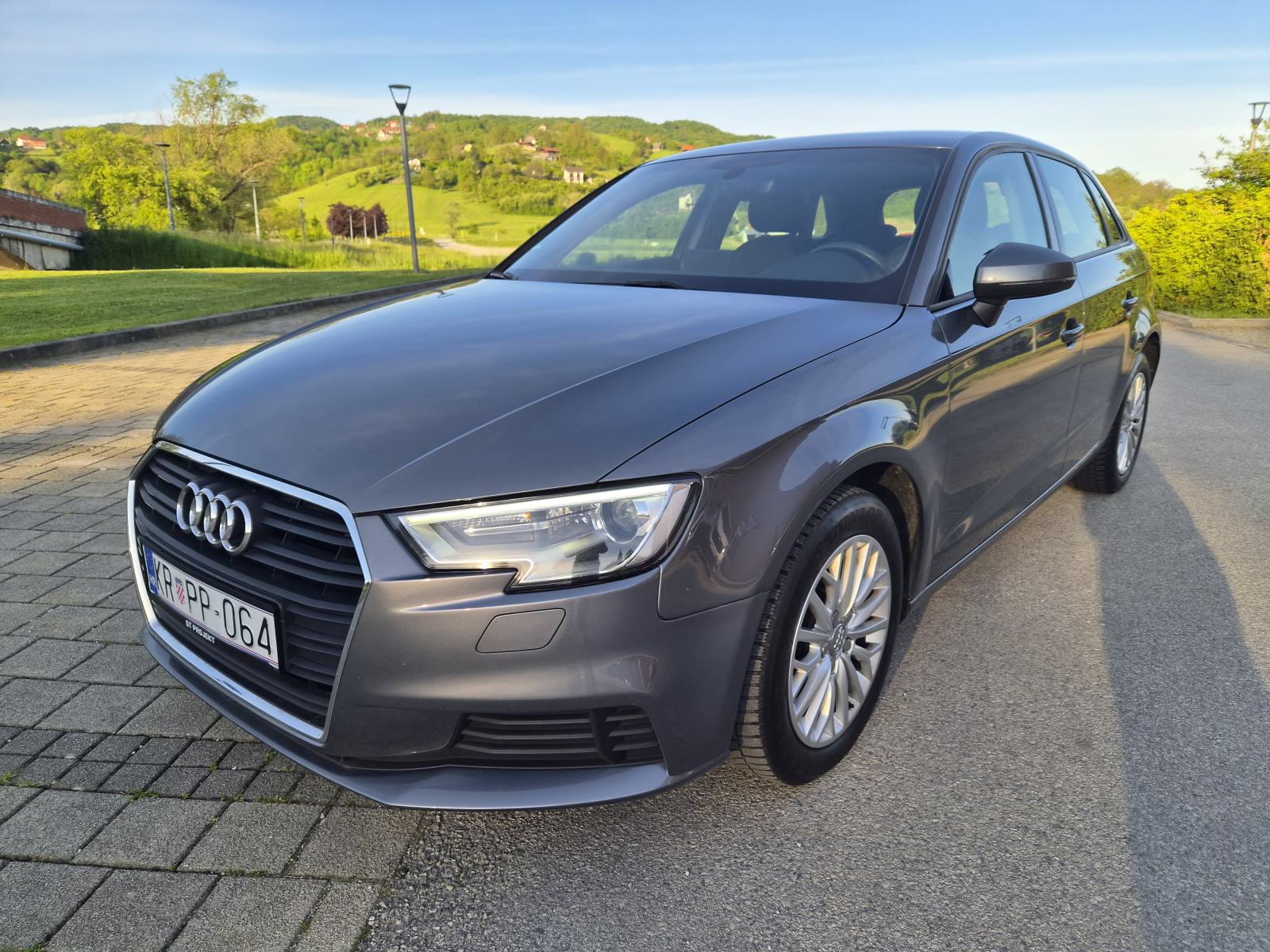 Audi A3 SPORTBACK 1,6 TDI, 2017., REDIZAJN, SERVISNA, PDV, fotografija 13