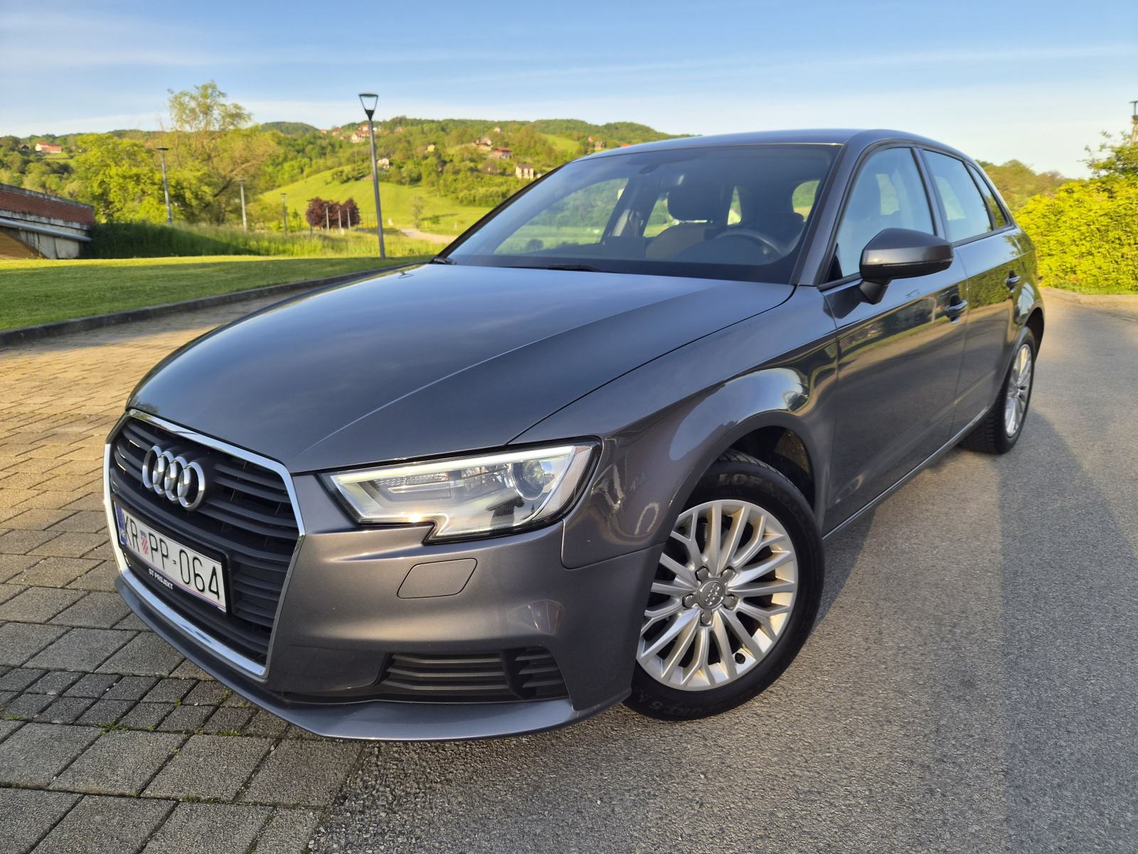 Audi A3 SPORTBACK 1,6 TDI, 2017., REDIZAJN, SERVISNA, PDV, fotografija 1