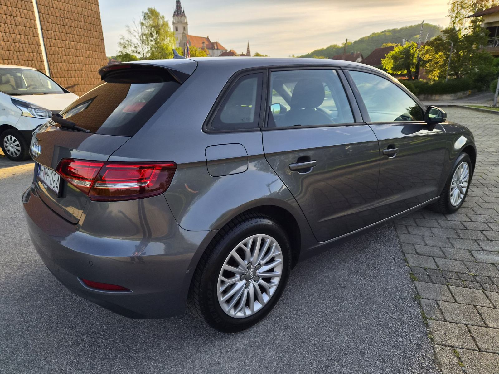 Audi A3 SPORTBACK 1,6 TDI, 2017., REDIZAJN, SERVISNA, PDV, fotografija 8