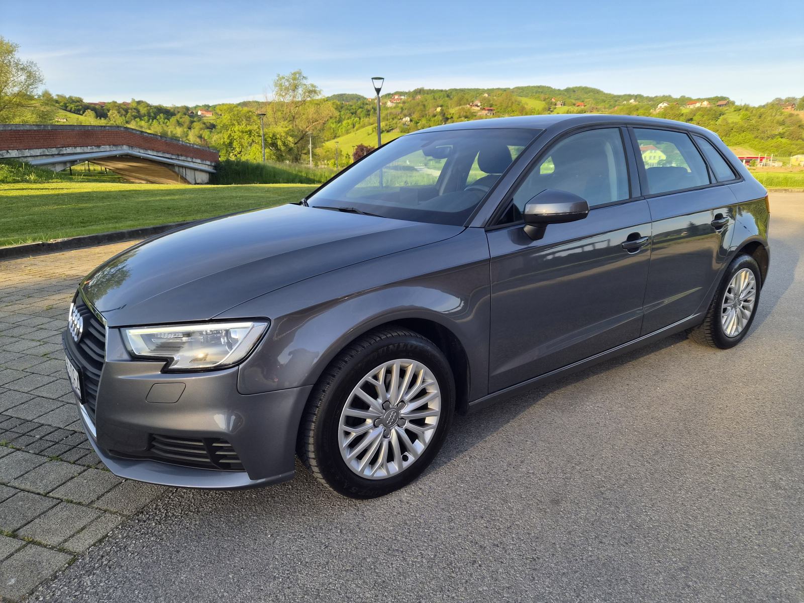 Audi A3 SPORTBACK 1,6 TDI, 2017., REDIZAJN, SERVISNA, PDV, fotografija 2