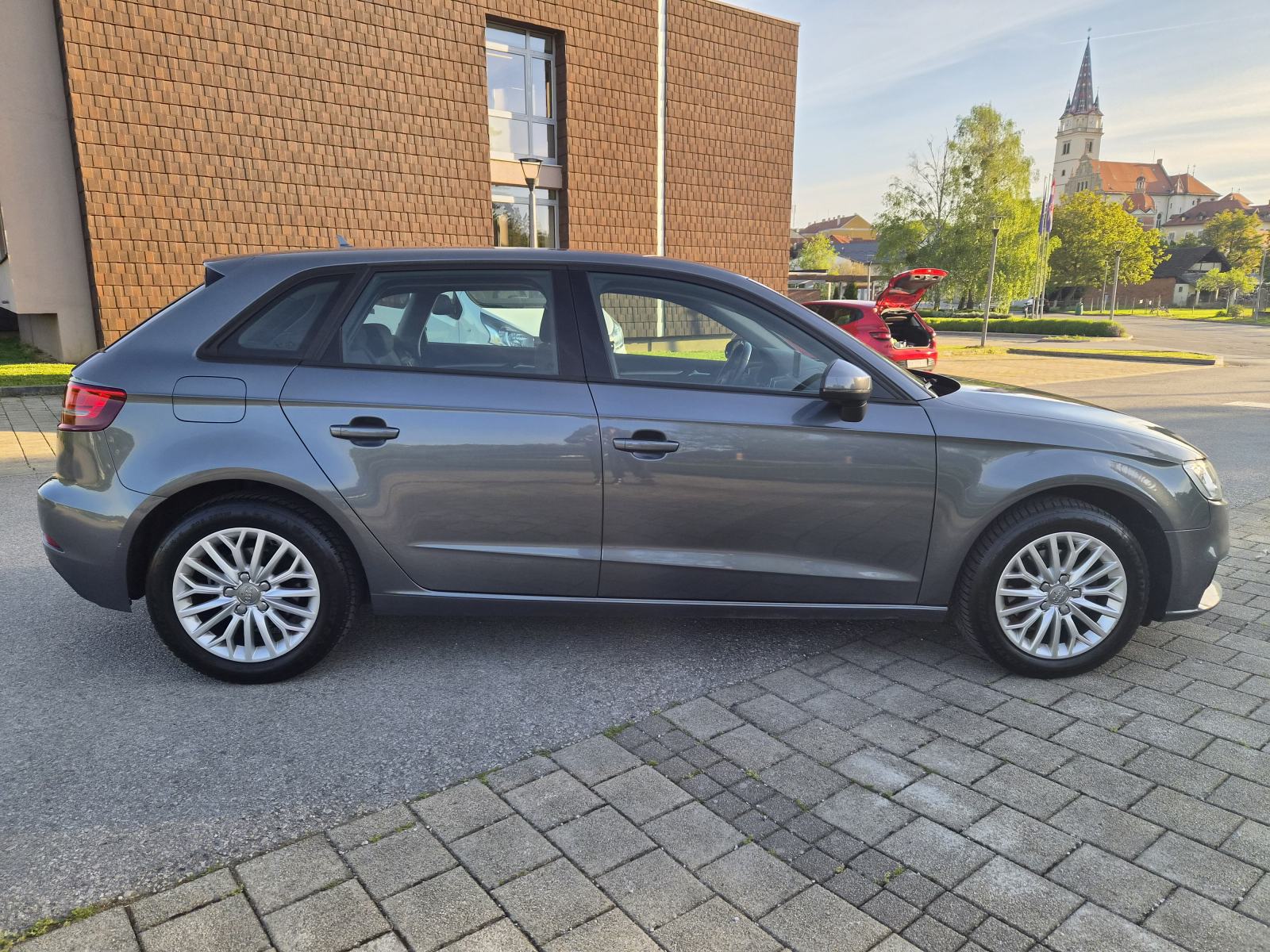 Audi A3 SPORTBACK 1,6 TDI, 2017., REDIZAJN, SERVISNA, PDV, fotografija 9