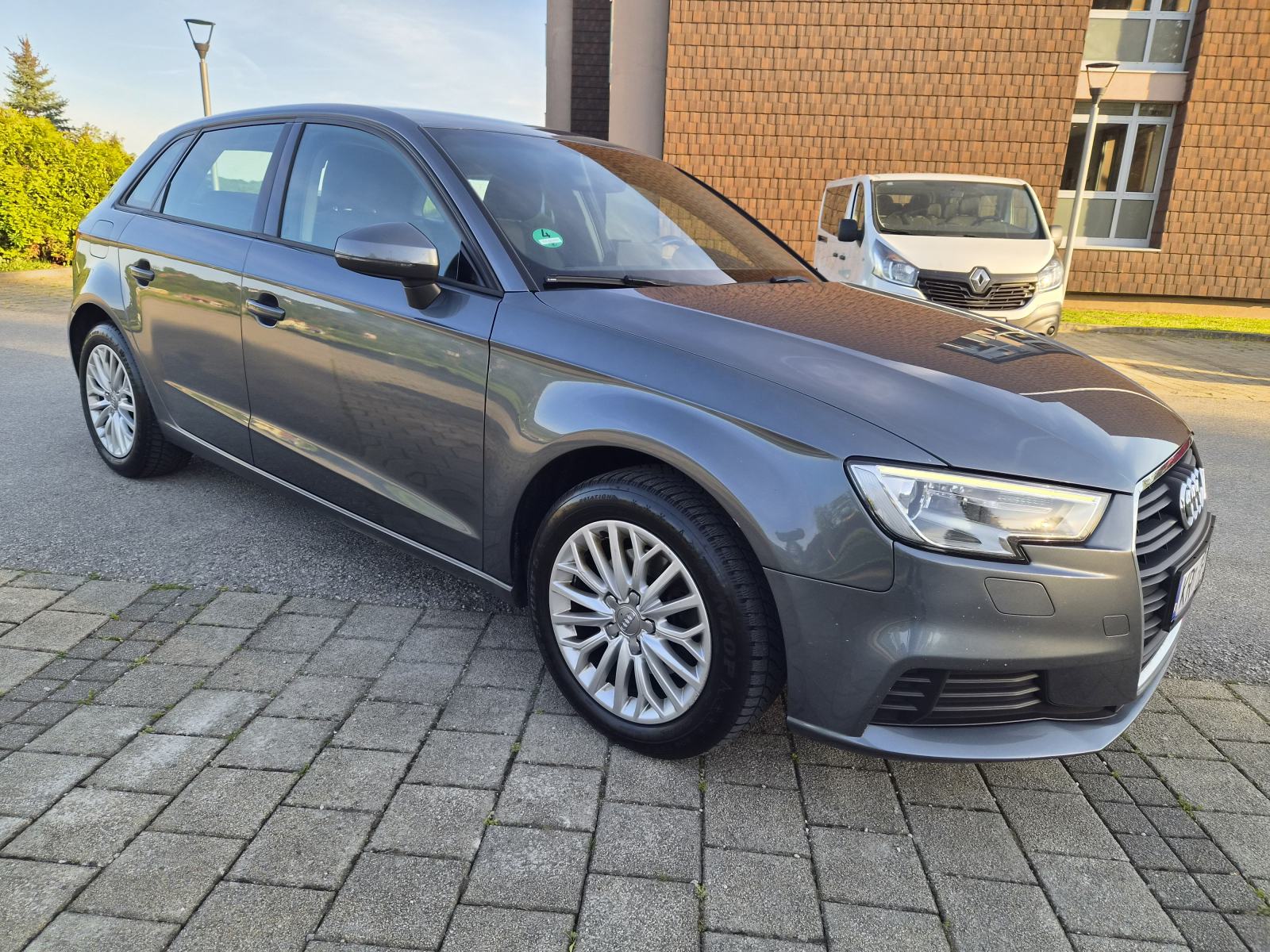 Audi A3 SPORTBACK 1,6 TDI, 2017., REDIZAJN, SERVISNA, PDV, fotografija 10