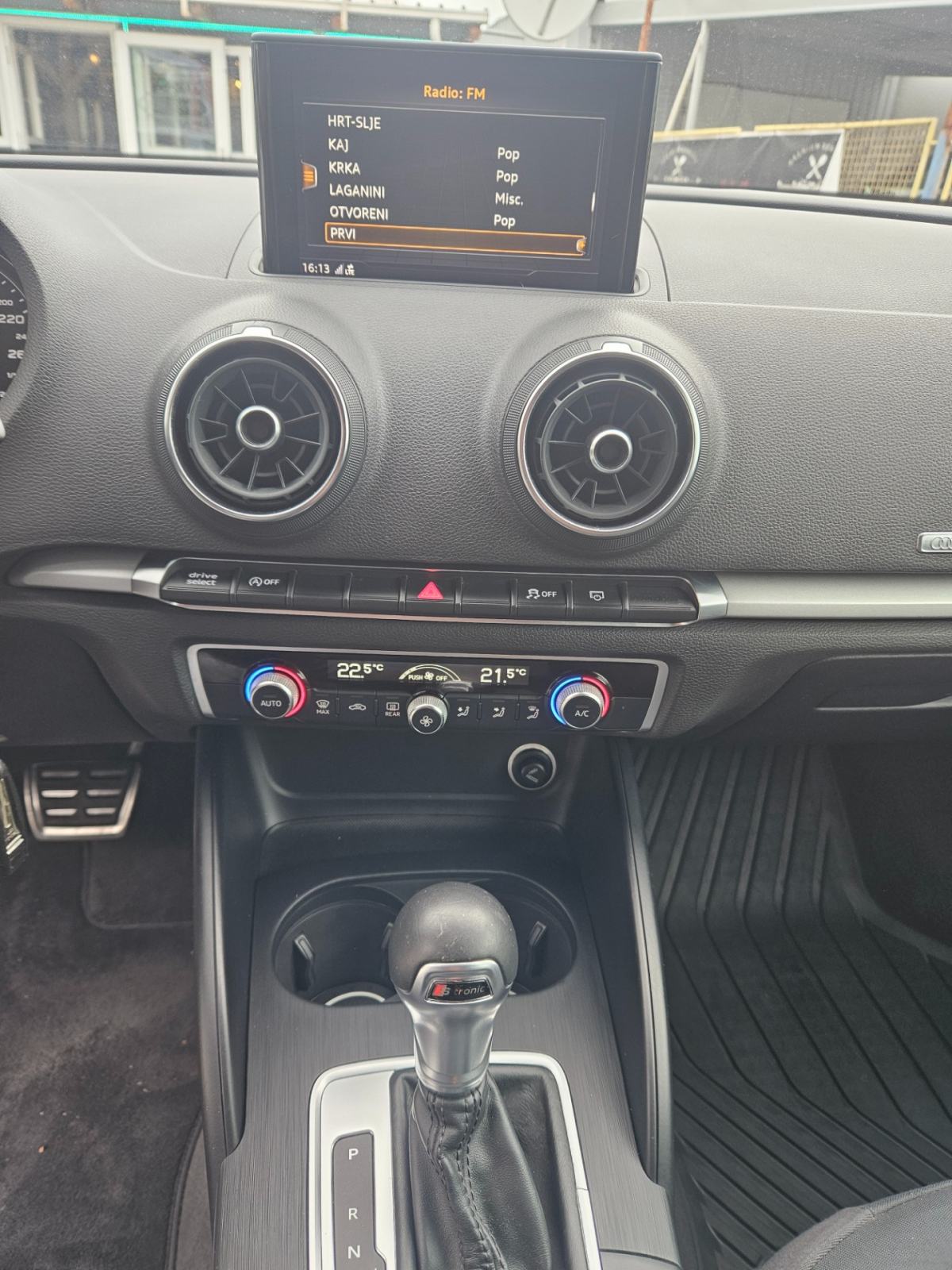 Audi A3 Sportback 1,6 TDI Sport S tronic, fotografija 12
