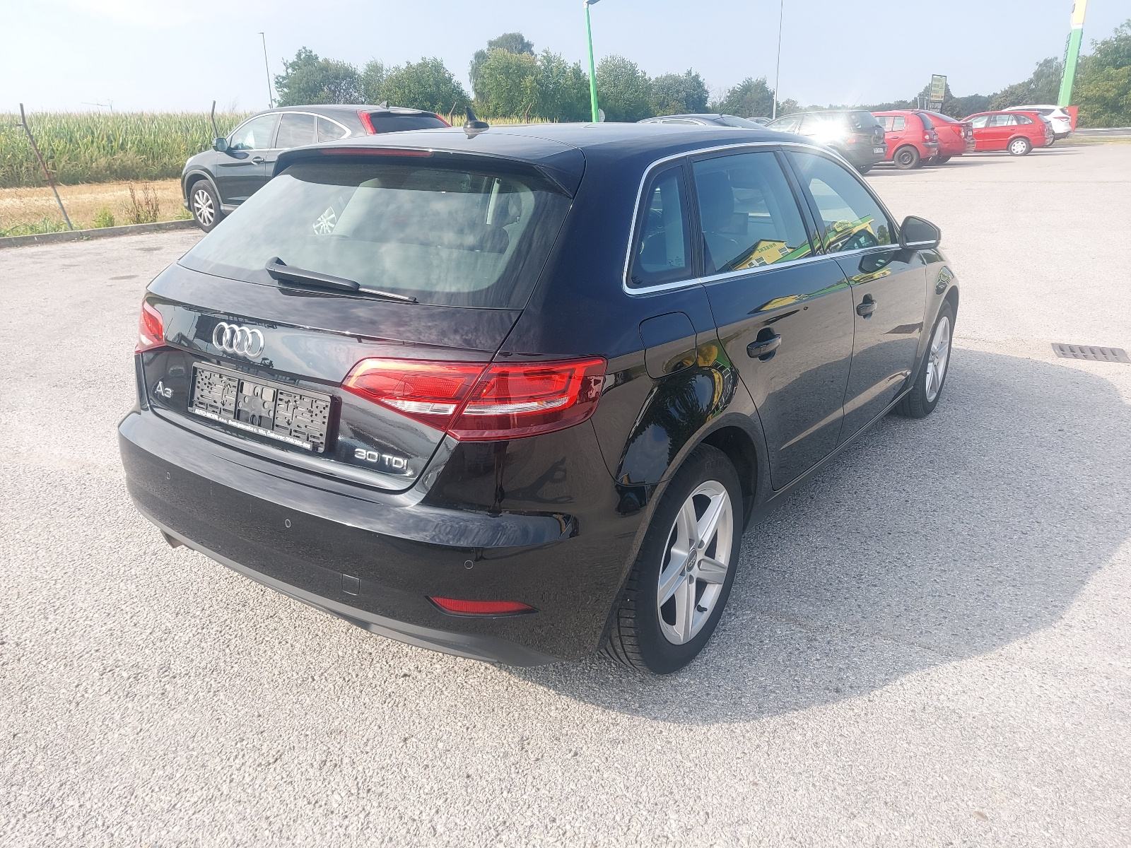Audi A3 SPORTBACK 1.6 TDI AUTOMATIK NAVI XENON LED DVOZONSK KLIMA, fotografija 5