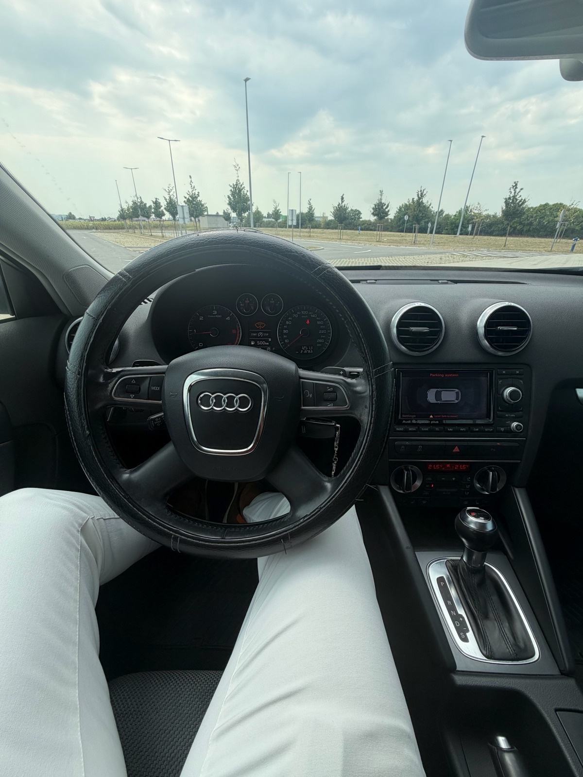 Audi A3 Sportback 1,6 TDI S-tronic automatik, fotografija 6