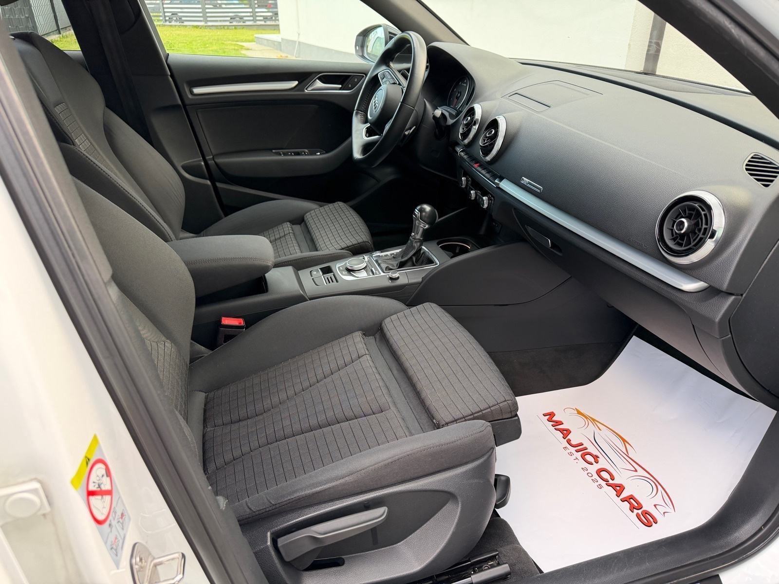 Audi A3 SPORTBACK 2,0 TDI ⭐️DSG⭐️MIdnicht, fotografija 7