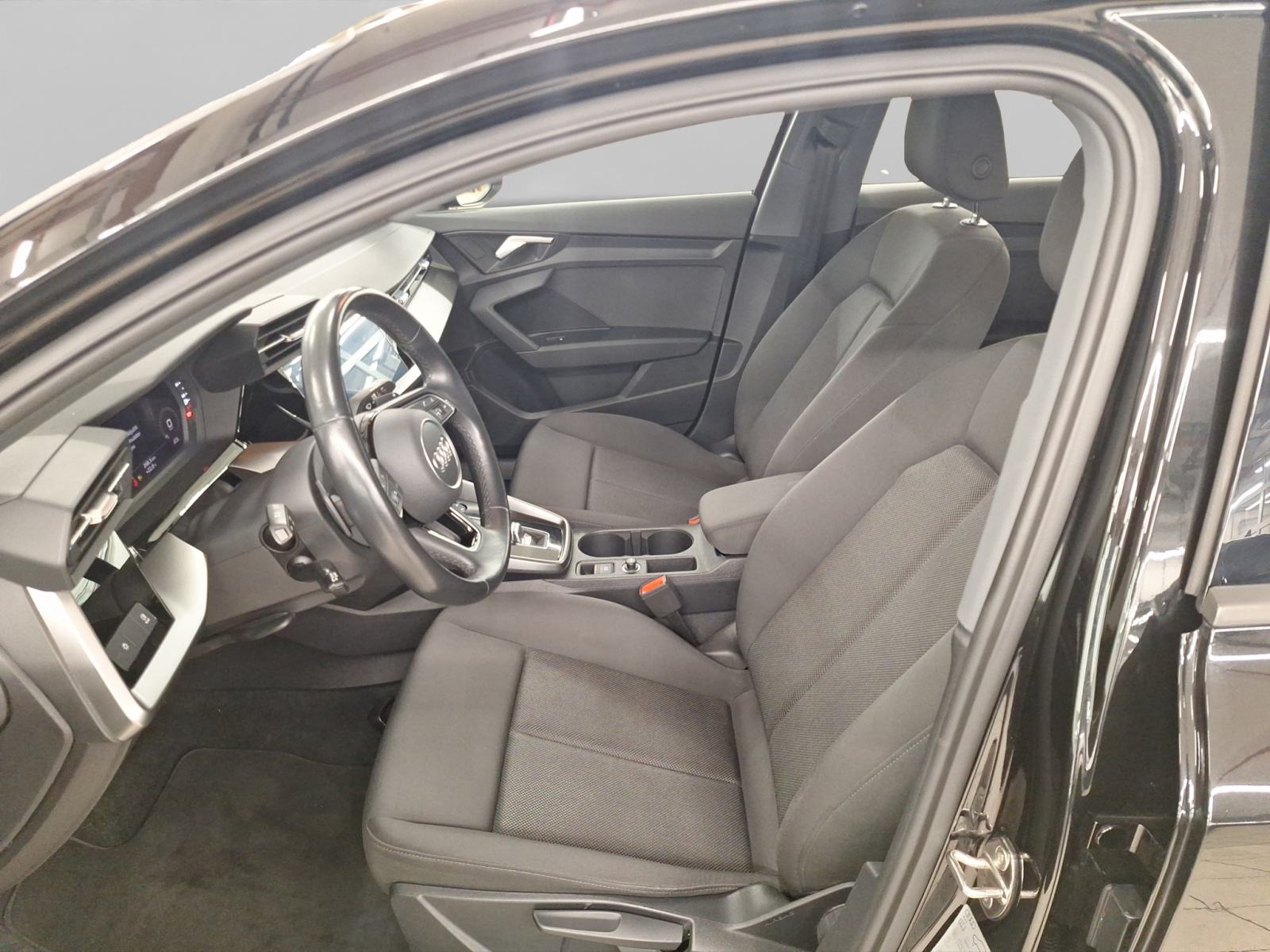 Audi A3 Sportback 35 TDI S tr S line, fotografija 17
