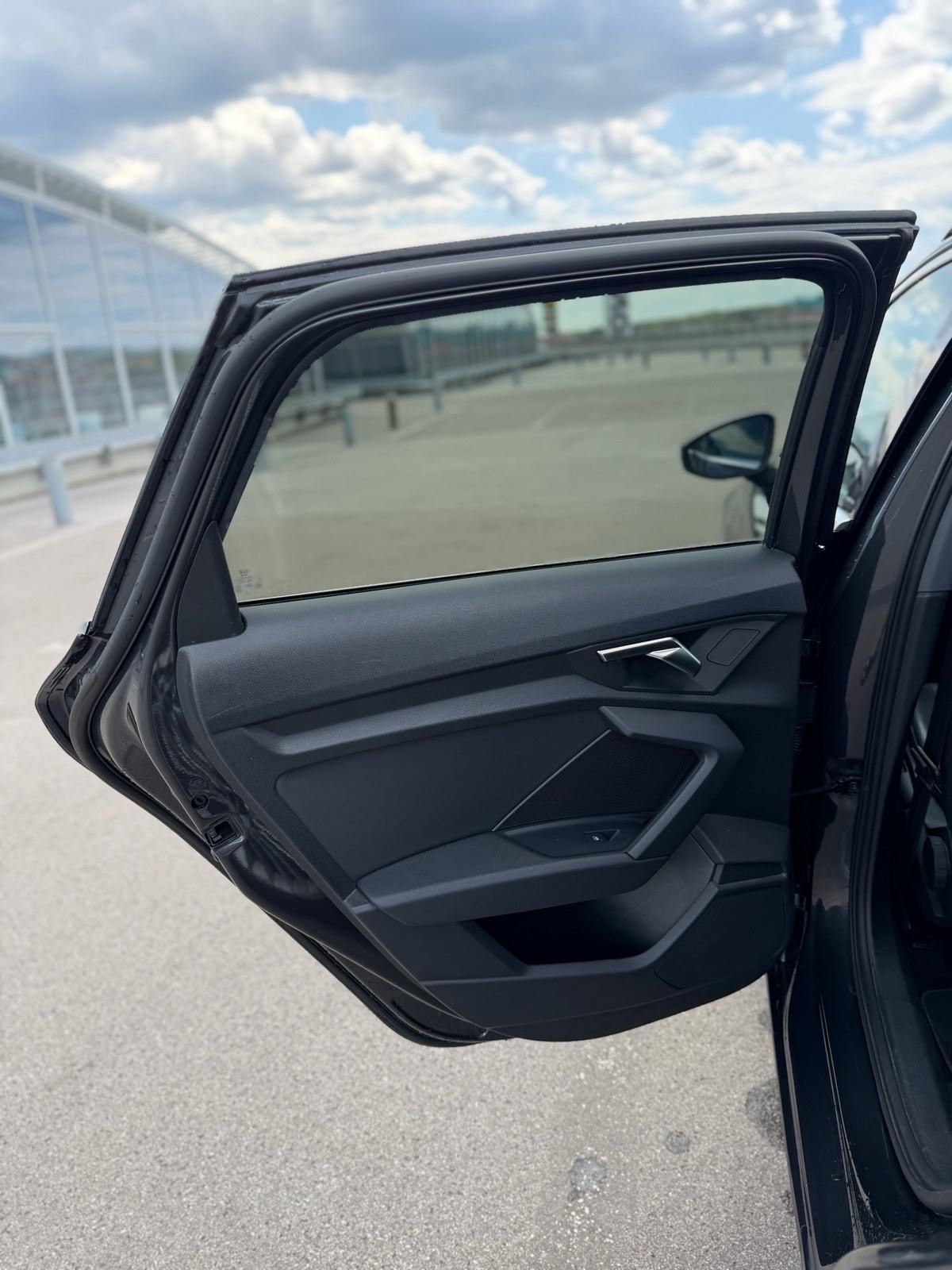 Audi A3 Sportback 35 TDI S TRONIC, fotografija 13