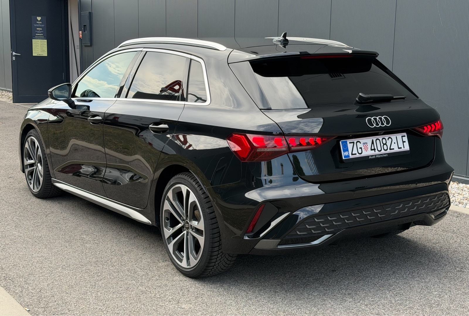 Audi A3 Sportback 35 TFSI 3xSline Stronic, fotografija 5