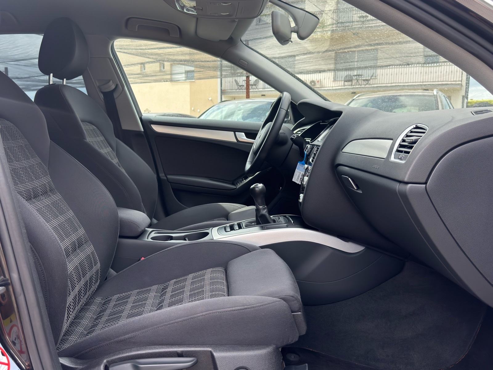 Audi A4 1,8 TFSI / 1.VLASNIK / SPORT PAKET / BIXENON / JAMSTVO, fotografija 15