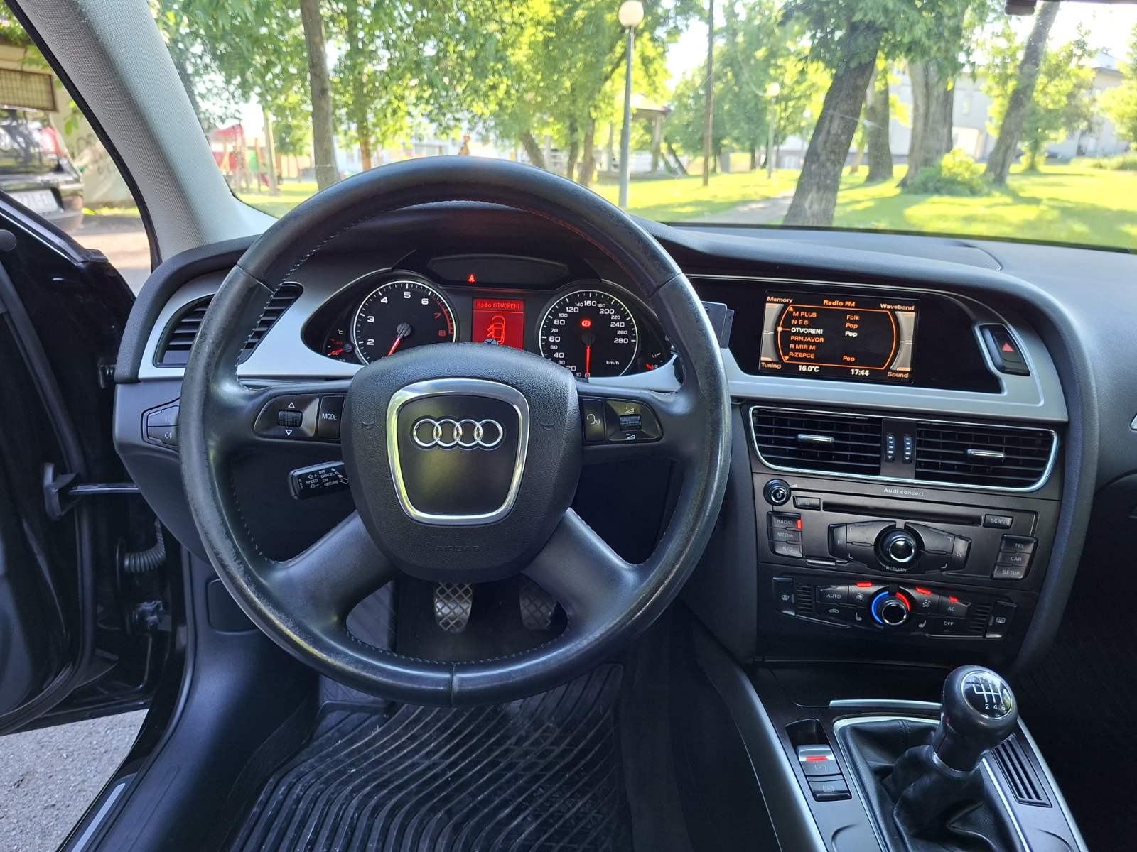 Audi A4 1,8 TFSI 118kw moguća zamjena, fotografija 13