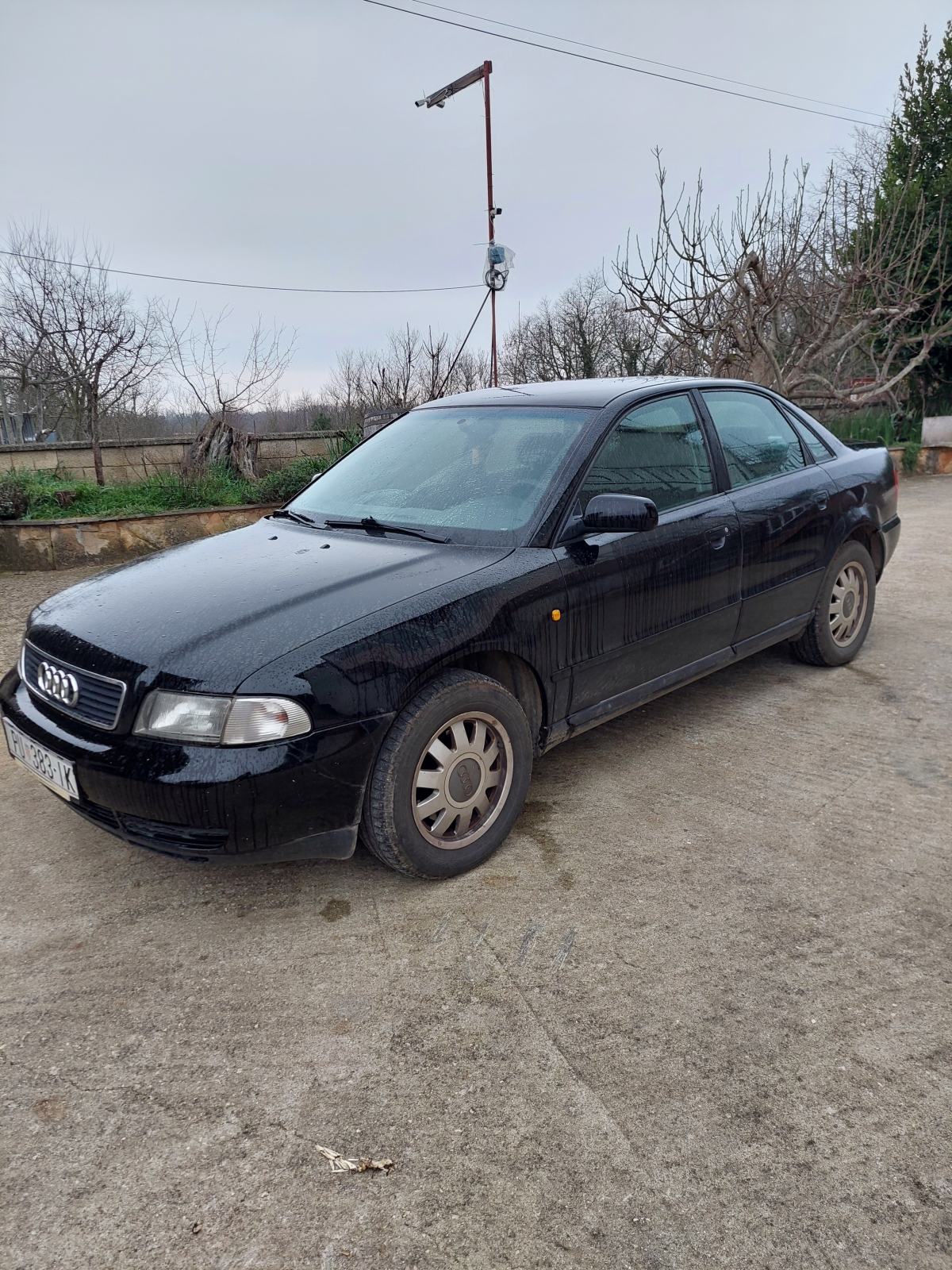 Audi A4 1.9 TDI automatik, fotografija 3