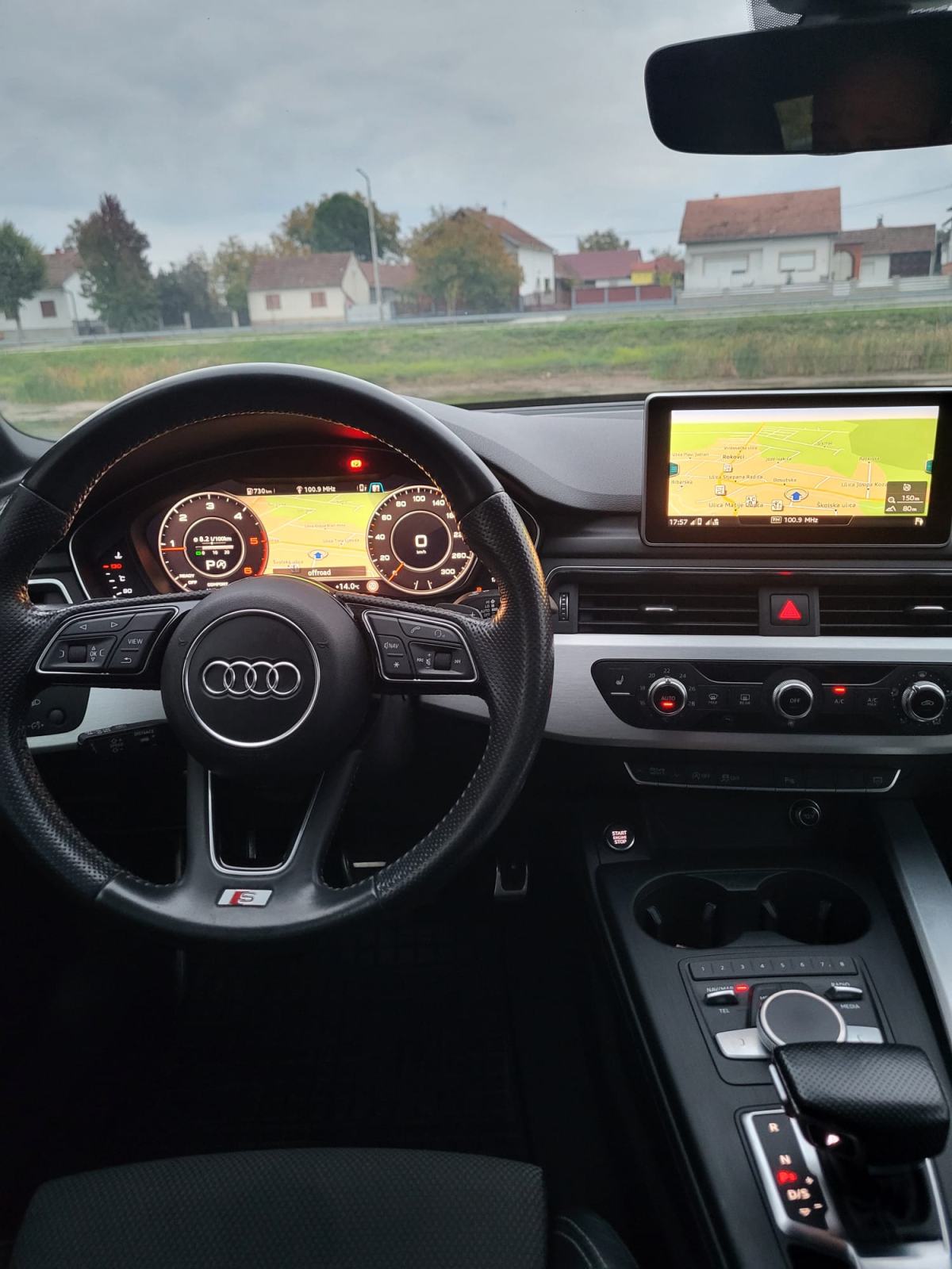 Audi A4 2,0 S Line TDI quattro 3S tronic Sport + (190 KS), fotografija 2