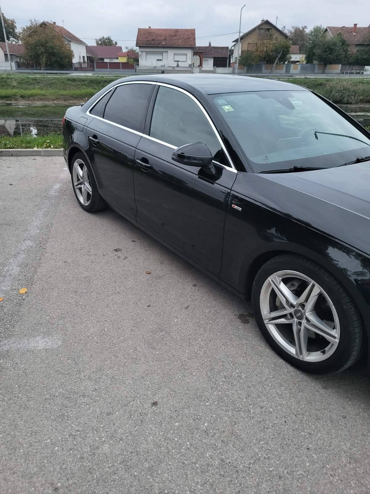 Audi A4 2,0 S Line TDI quattro 3S tronic Sport + (190 KS), fotografija 6