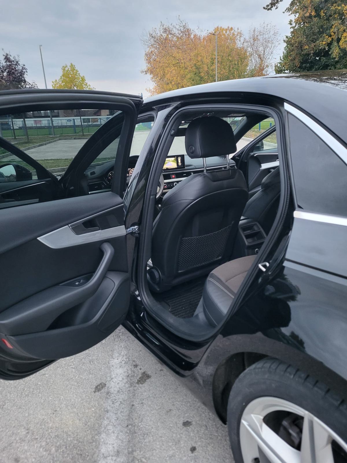 Audi A4 2,0 S Line TDI quattro 3S tronic Sport + (190 KS), fotografija 7
