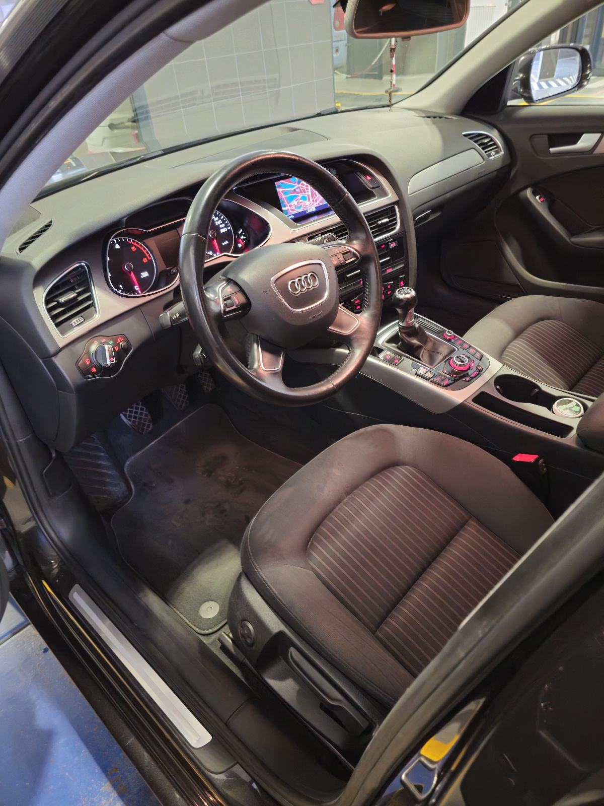 Audi A4 2.0 TDI, 12 000 €, fotografija 12