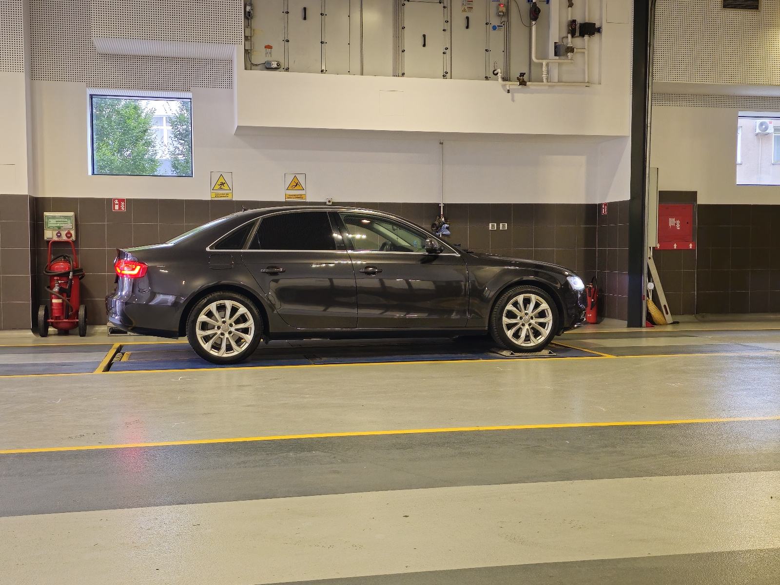 Audi A4 2.0 TDI, 12 000 €, fotografija 5