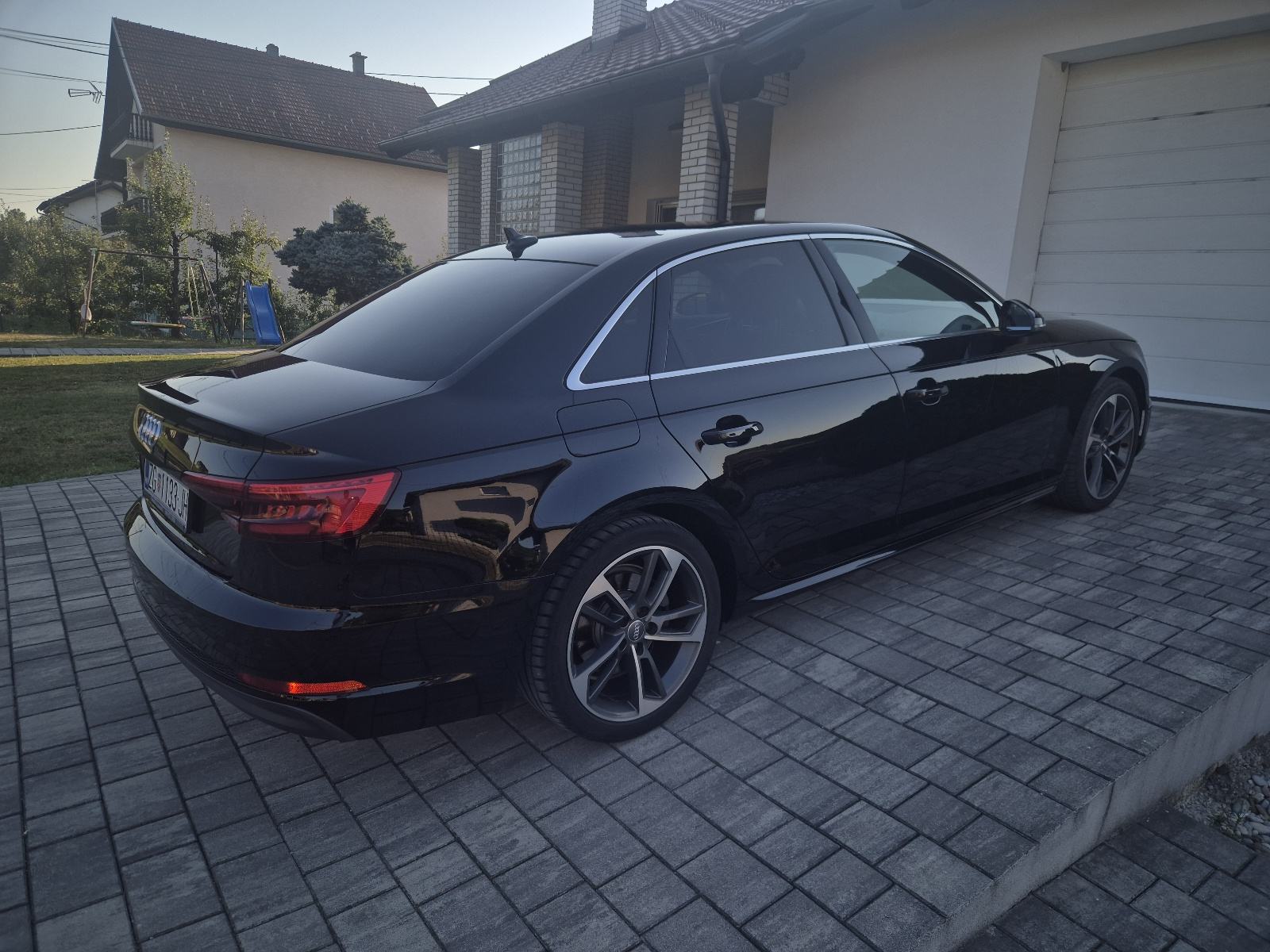 Audi A4 2,0 TDI • 140 kw • 3 x S LINE • AUTOMATIK, fotografija 4