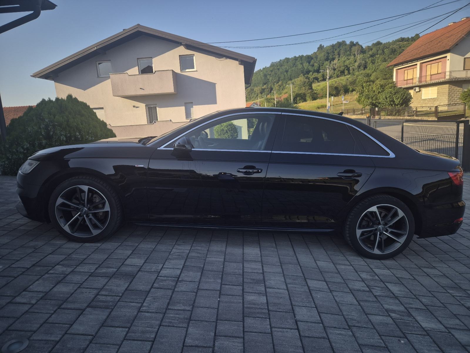 Audi A4 2,0 TDI • 140 kw • 3 x S LINE • AUTOMATIK, fotografija 9