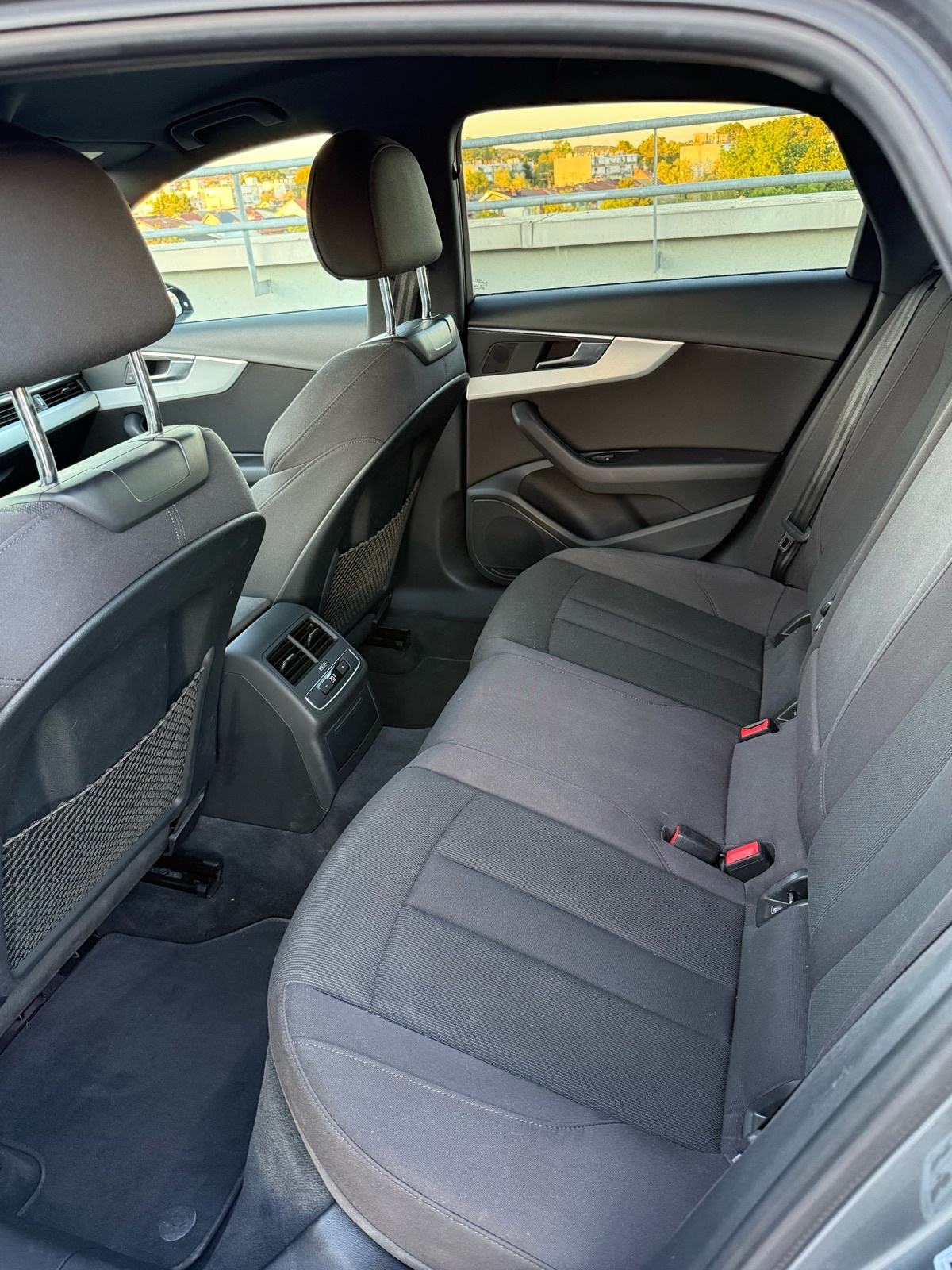 Audi A4; 2,0 TDI; 190KS; Automatik; Bogata oprema, fotografija 9
