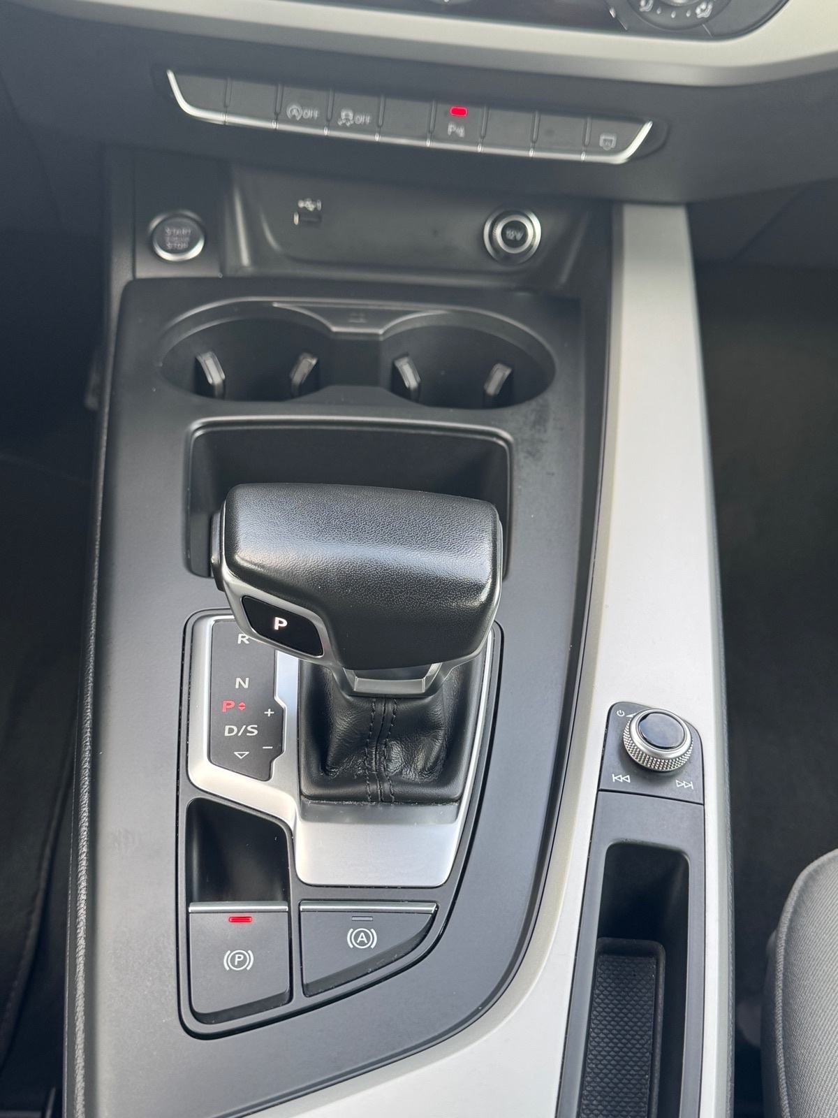 AUDI A4 2.0 TDI 2023., AUTOMATIC, KUKA, TOP STANJE !!!, fotografija 17