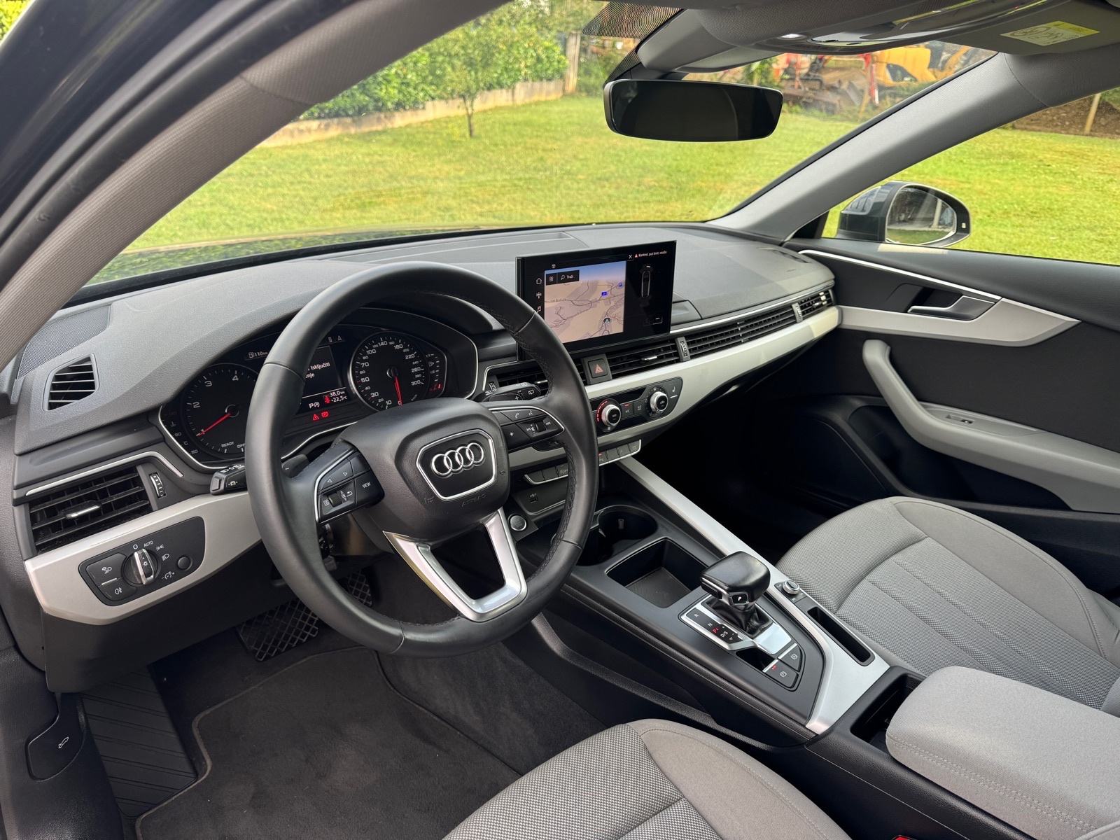 AUDI A4 2.0 TDI 2023., AUTOMATIC, KUKA, TOP STANJE !!!, fotografija 13