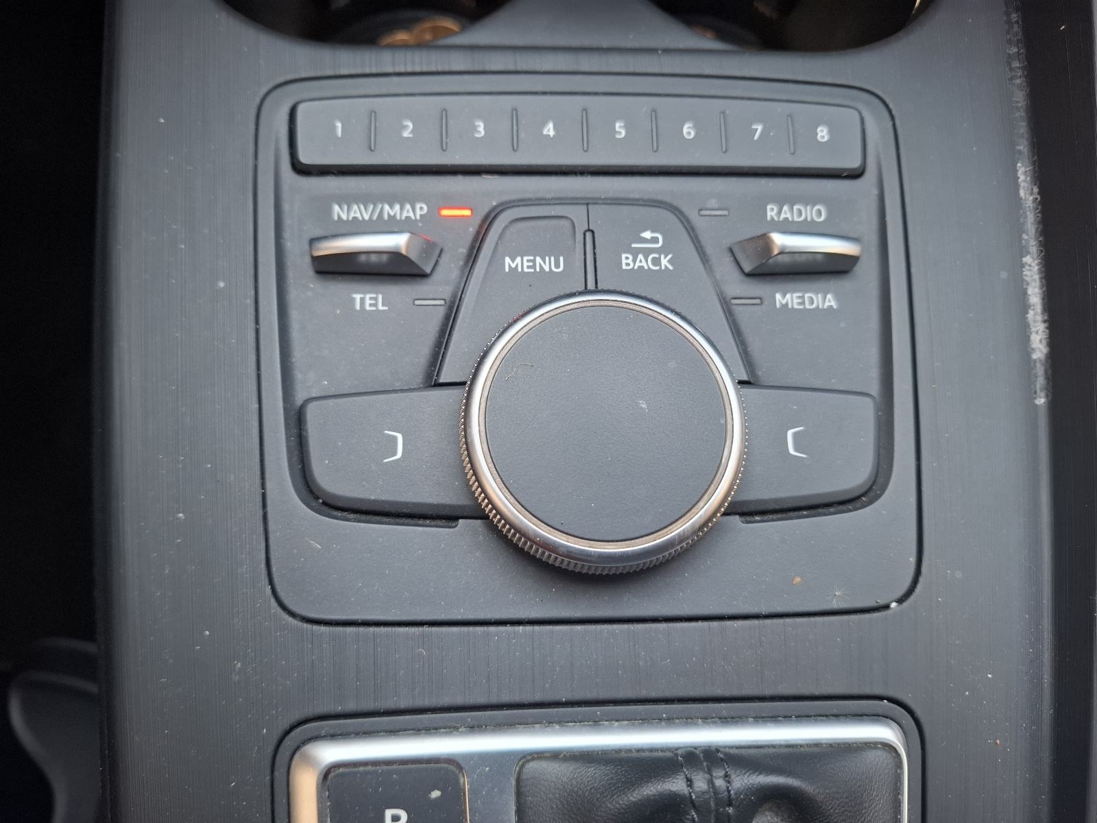 Audi A4 2,0 TDI automatik, 150tkm! REG 12/26, TOP STANJE! BEZ ULAGANJA, fotografija 8