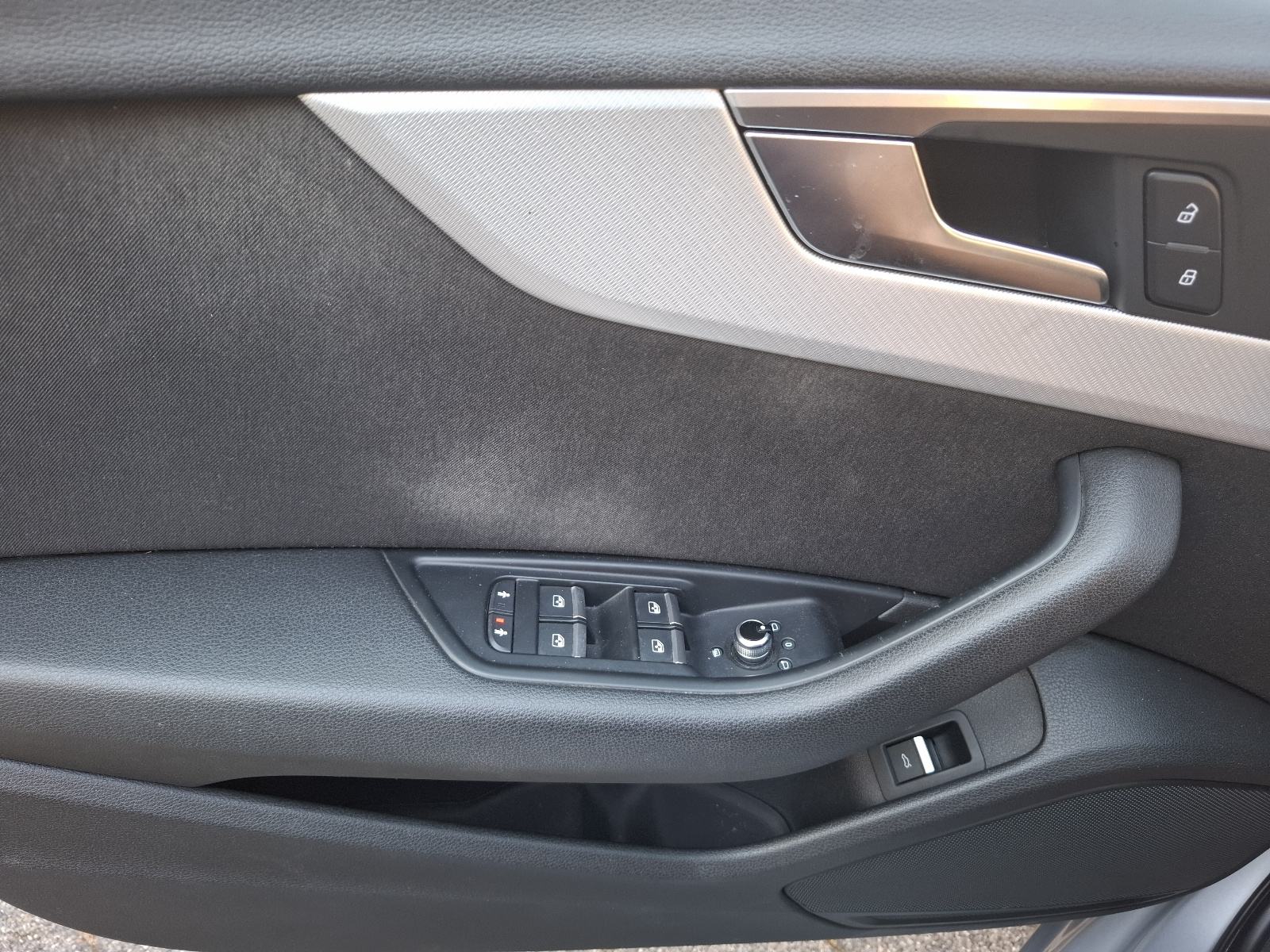 Audi A4 2,0 TDI automatik, 150tkm! REG 12/26, TOP STANJE! BEZ ULAGANJA, fotografija 10