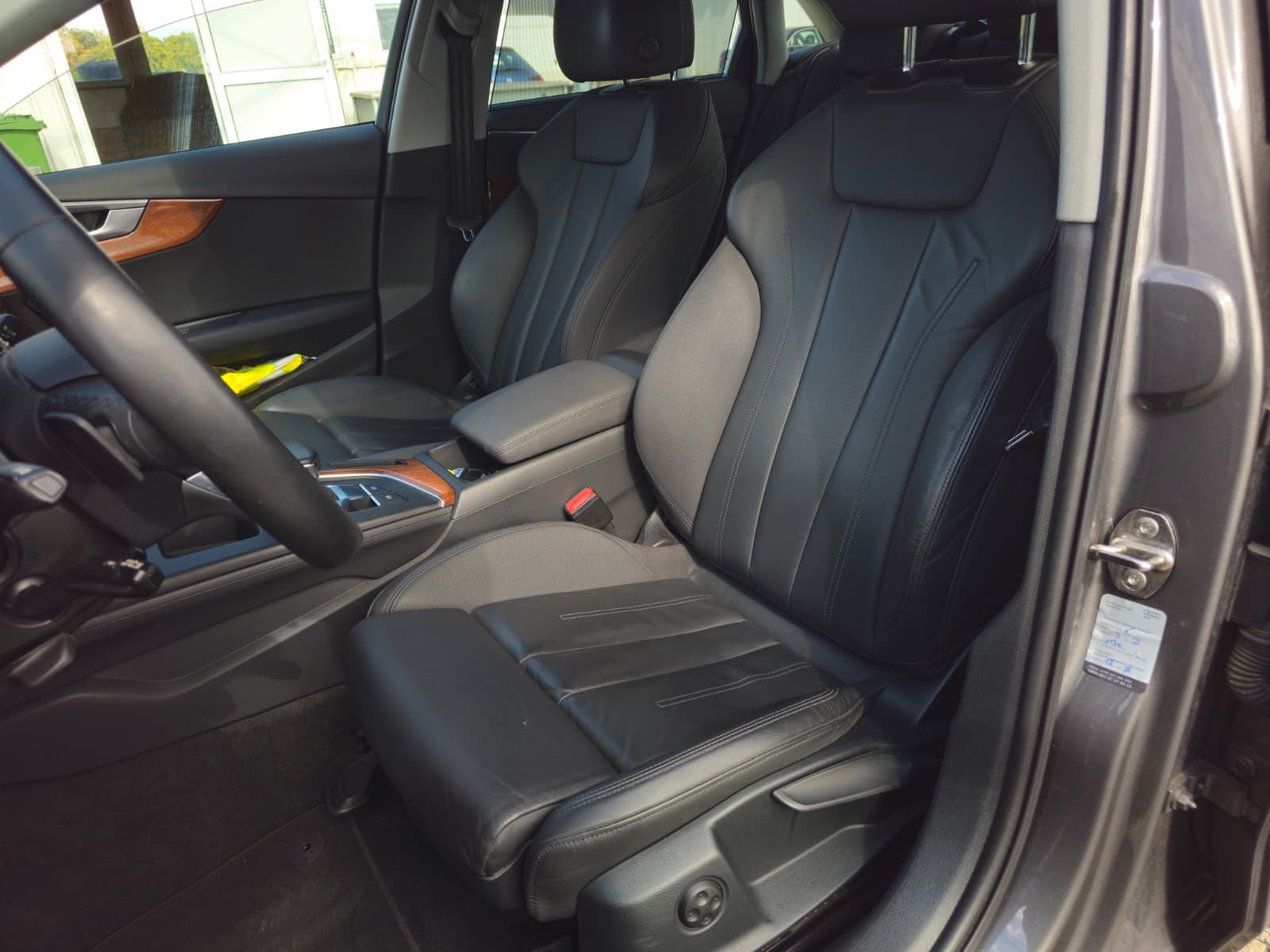 AUDI A4 2.0 TDI - AUTOMATIK - 2020 G, fotografija 19