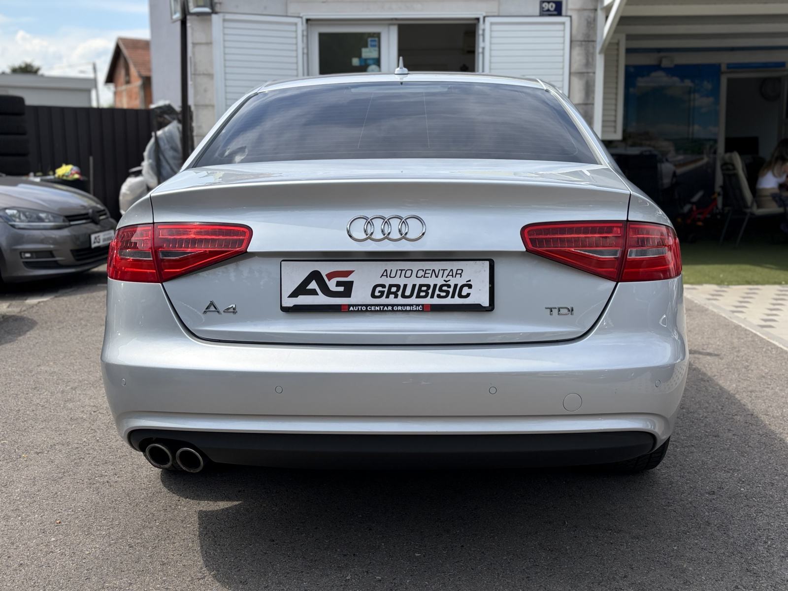 Audi A4 2,0 TDI *Automatik* *Bi-Xenon* *NAVI* *Servisna* *Jamstvo*, fotografija 15