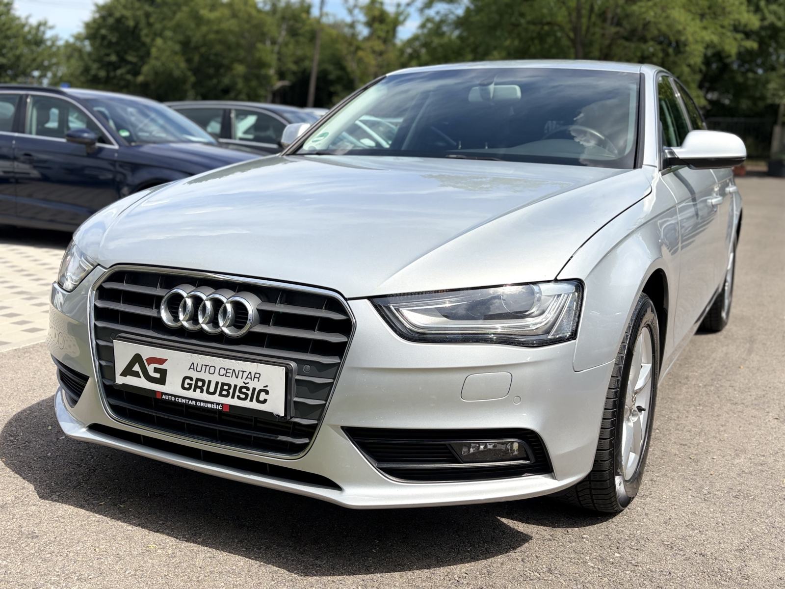 Audi A4 2,0 TDI *Automatik* *Bi-Xenon* *NAVI* *Servisna* *Jamstvo*, fotografija 3