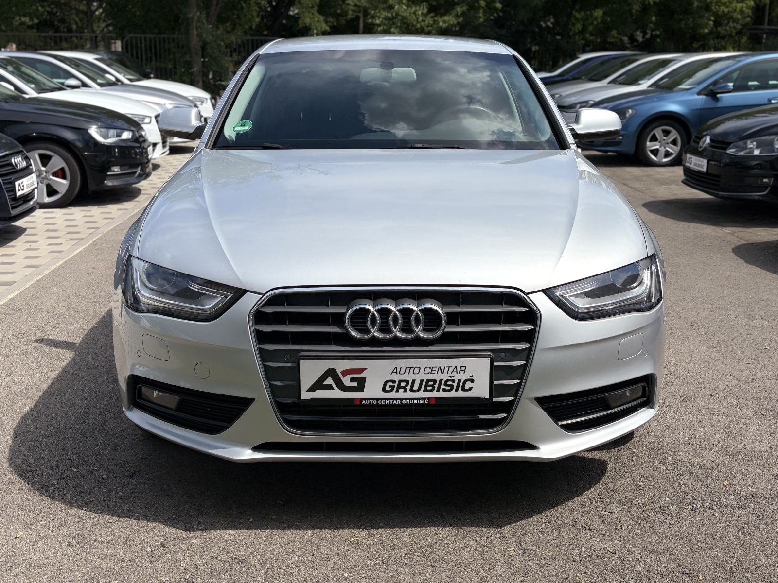 Audi A4 2,0 TDI *Automatik* *Bi-Xenon* *NAVI* *Servisna* *Jamstvo*, fotografija 2