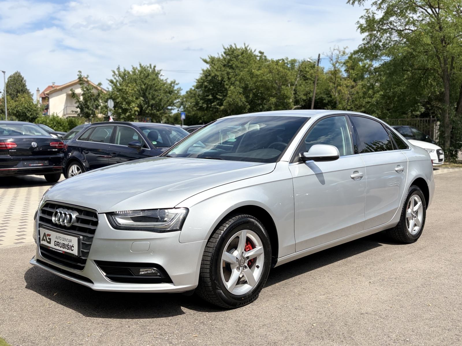 Audi A4 2,0 TDI *Automatik* *Bi-Xenon* *NAVI* *Servisna* *Jamstvo*, fotografija 13