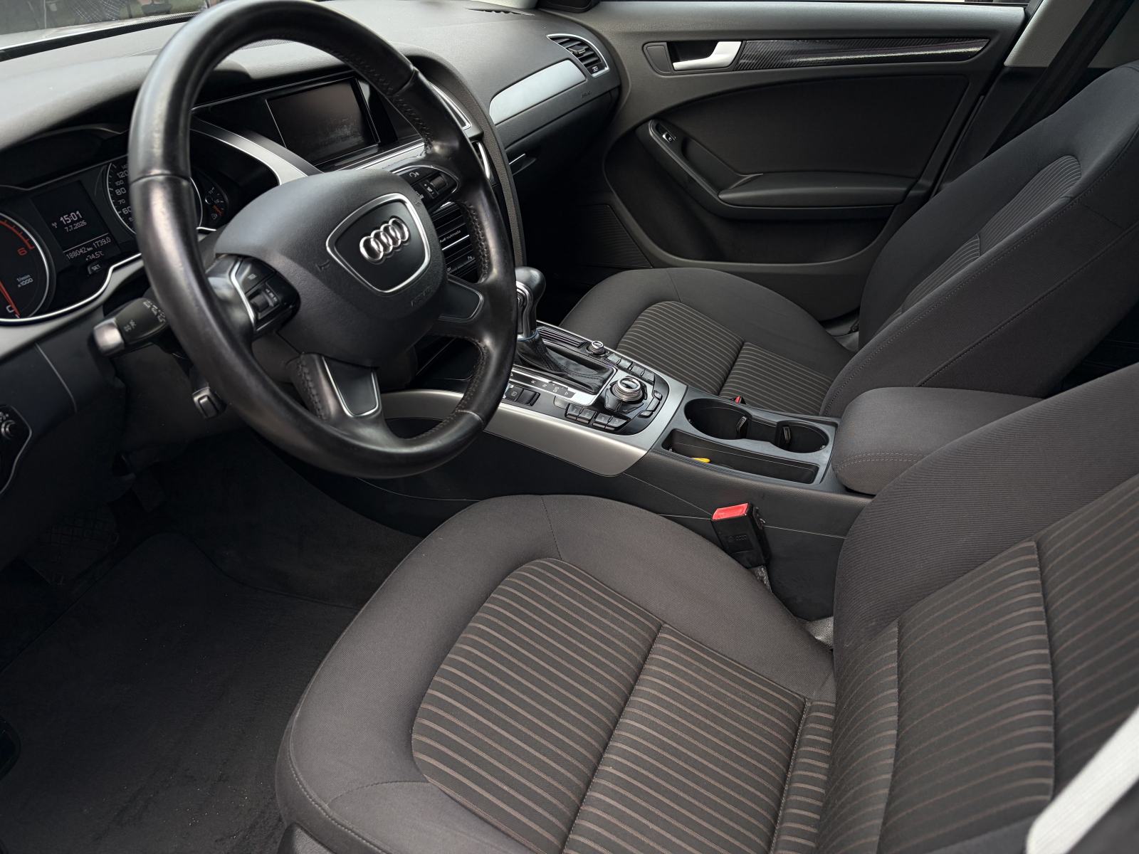 Audi A4 2,0 TDI *Automatik* *Bi-Xenon* *NAVI* *Servisna* *Jamstvo*, fotografija 20