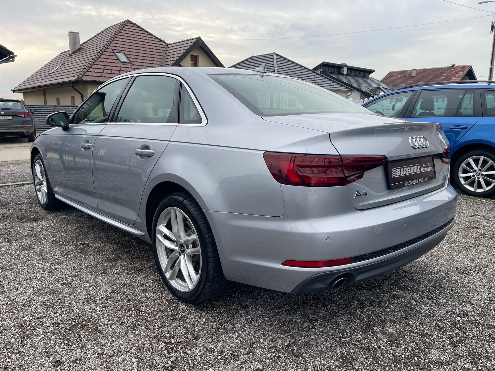 Audi A4 2,0 TDI automatik,S-line,Navigacija,Virtual,Jamstvo 12mj., fotografija 6