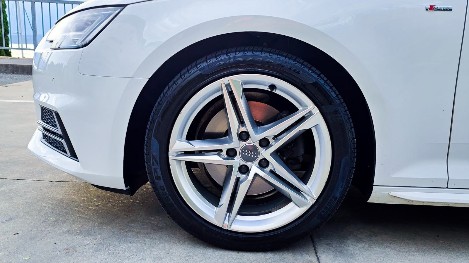 Audi A4 2.0 TDI Ultra S tronic – 3 x S line, fotografija 12