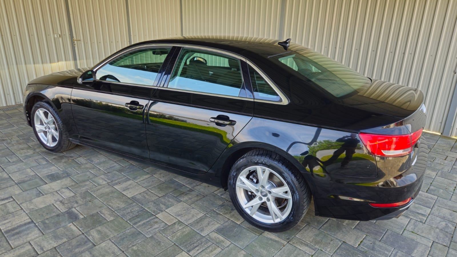 Audi A4 2,0 TDI automatik, fotografija 2