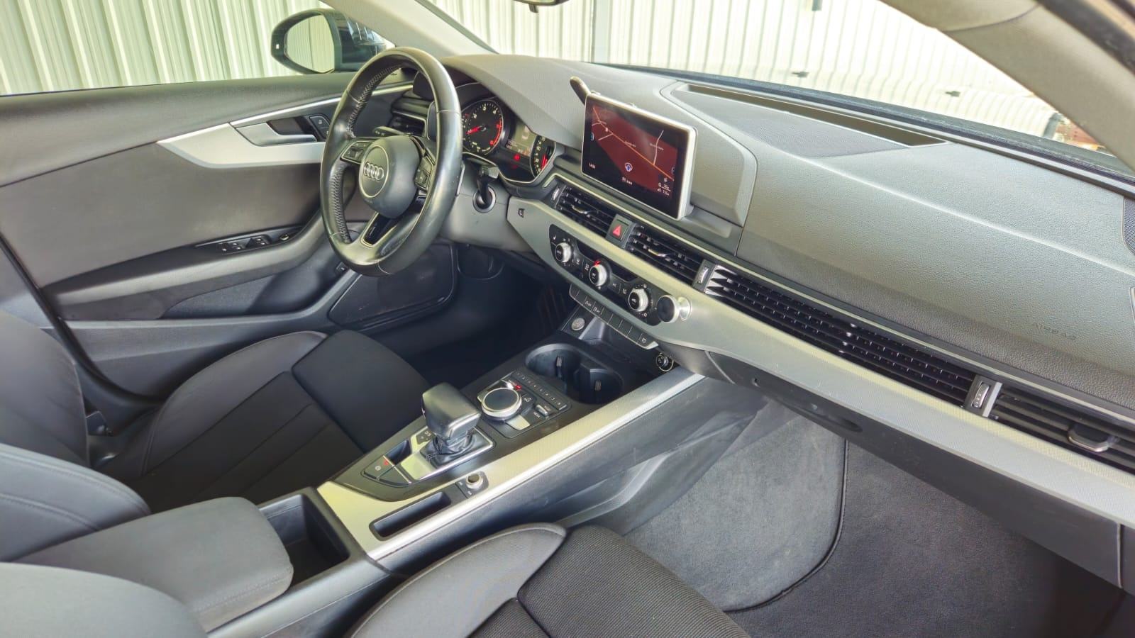 Audi A4 2,0 TDI automatik, fotografija 8