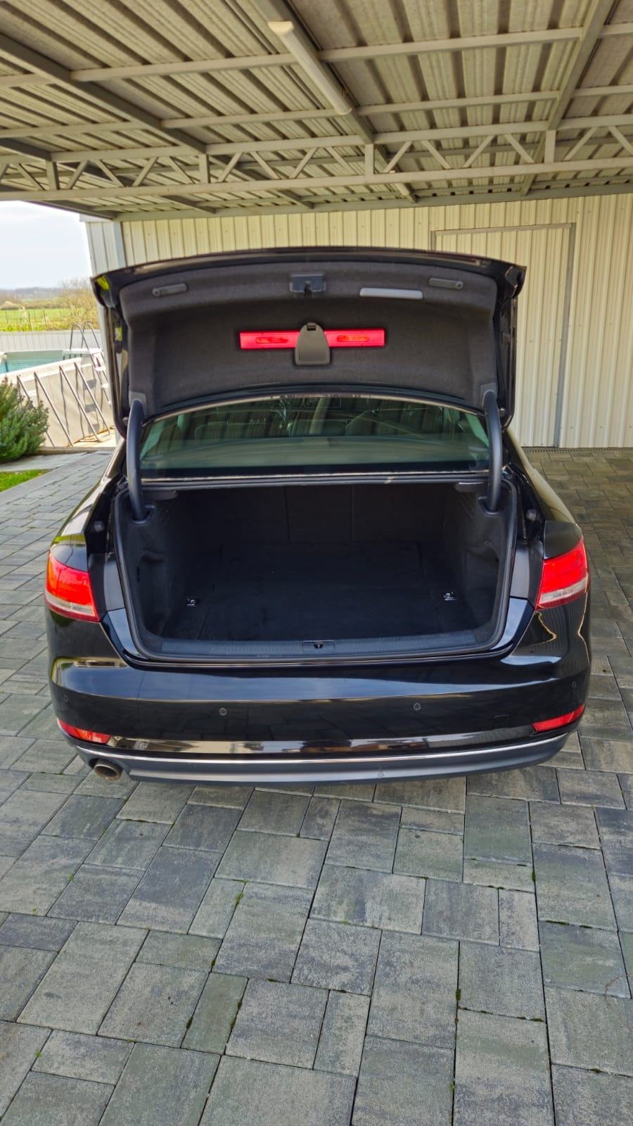 Audi A4 2,0 TDI automatik, fotografija 11