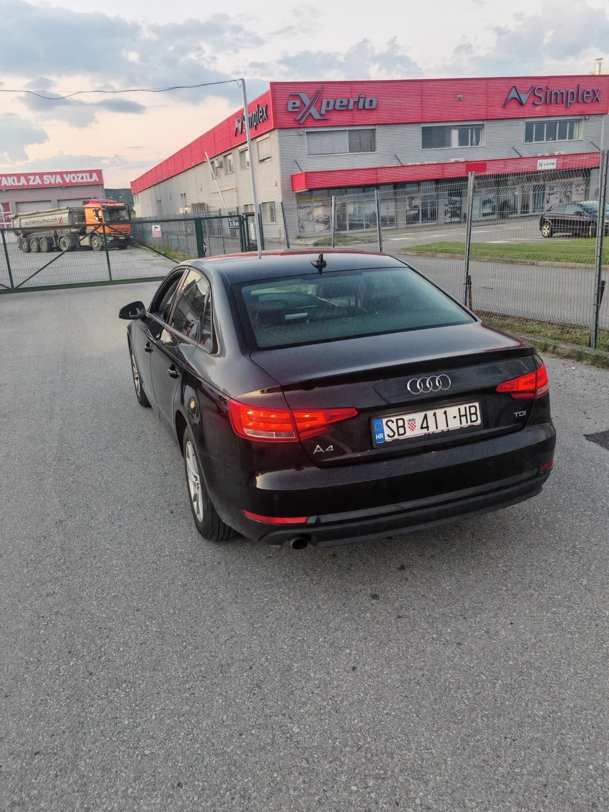 Audi A4 2,0 TDI automatik, fotografija 5
