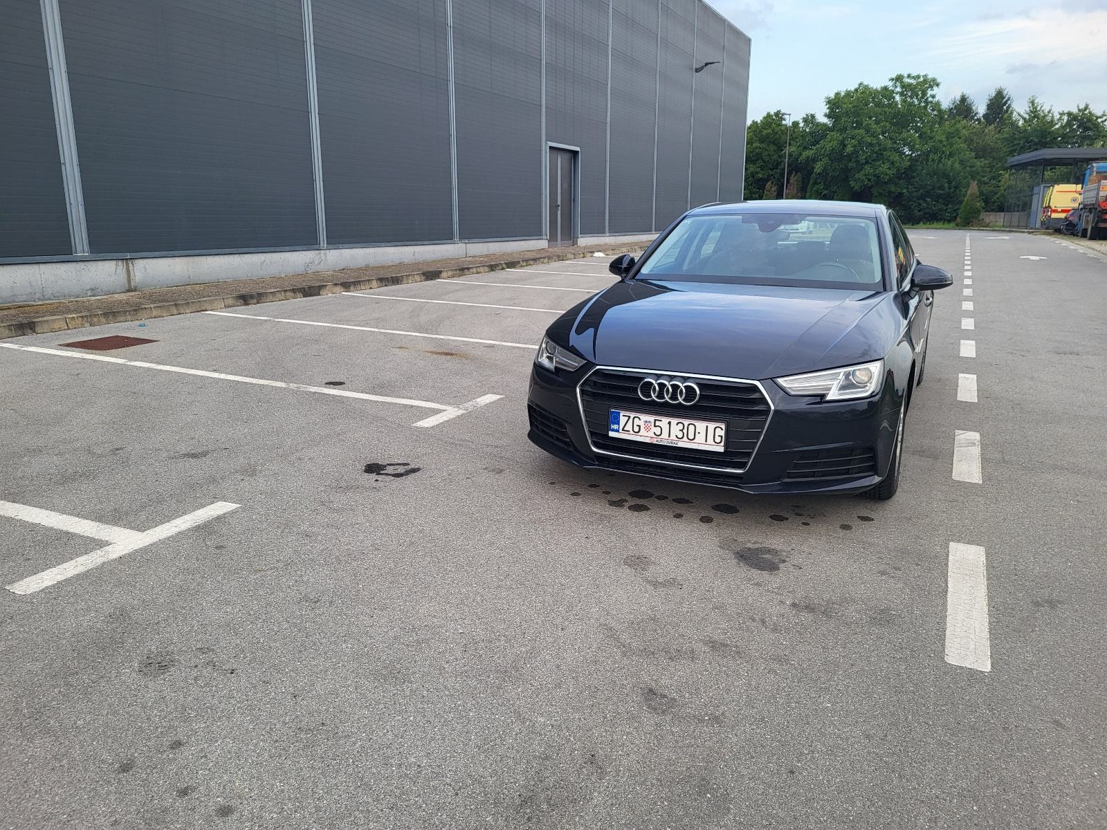 Audi A4 2,0 TDI automatik, fotografija 9